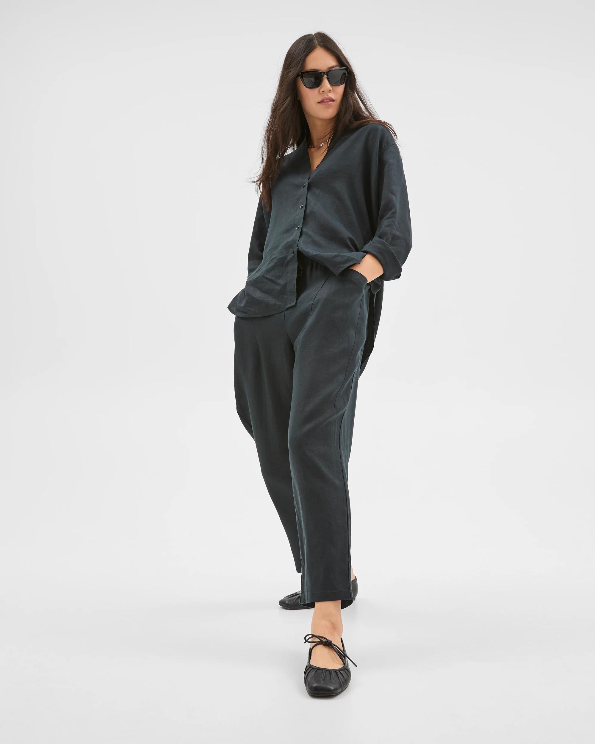 3 Target Woman European Linen Tapered Pants BLACK, 3 of 6