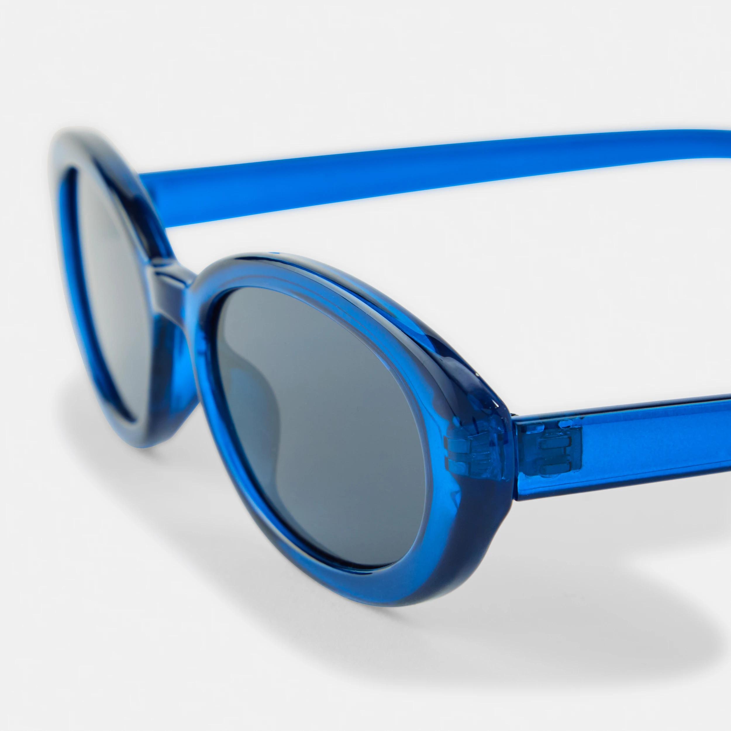 4 Oval Shape Sunglasses Trn Blue, 4 of 5