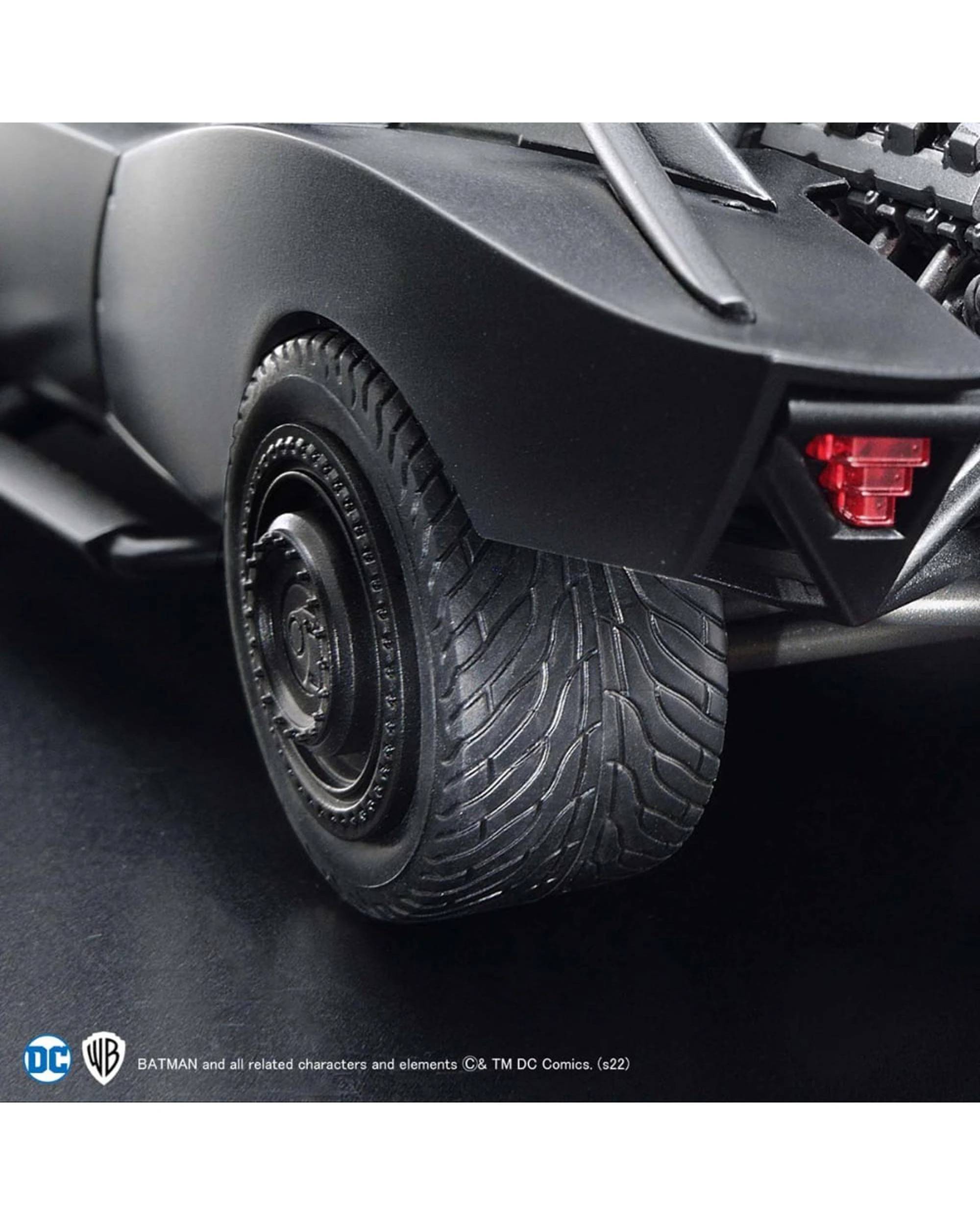 3 DC The Batman Batmobile 1:35 Scale Model Kit, 3 of 6