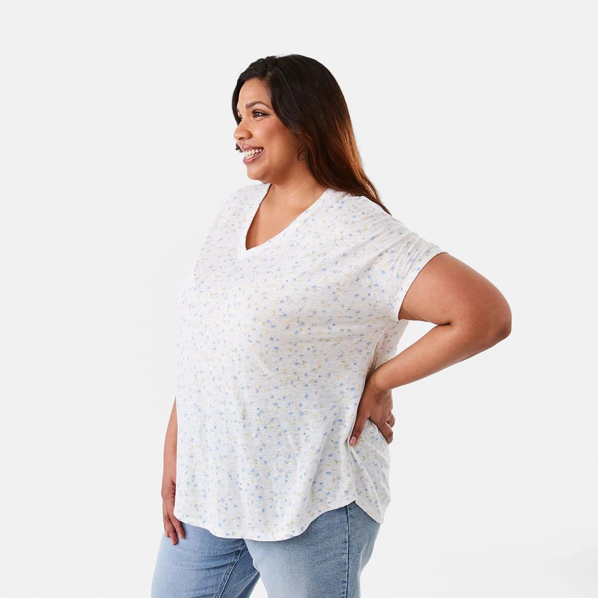 2 Curve Short Sleeve Print V-neck T-shirt Ditsy, 2 of 6