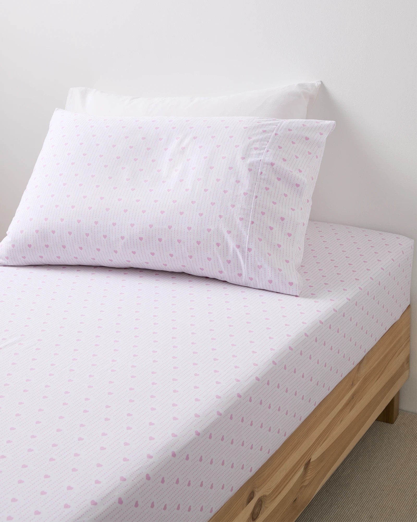1 Target Lily Hearts Australian Cotton Stonewash Sheet Set
 - Queen Bed
 - Pink, 1 of 2