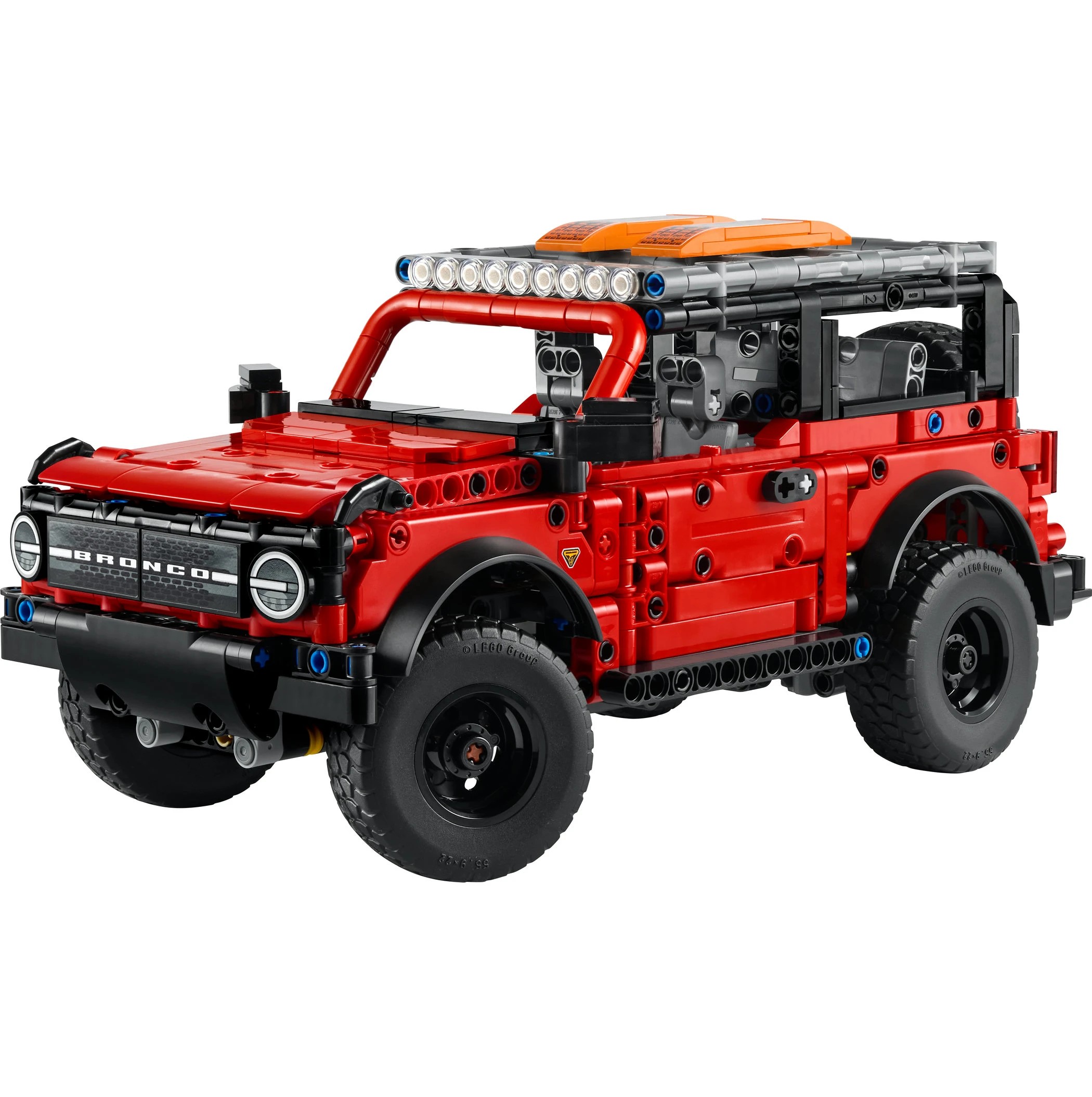 2 LEGO Technic Ford Bronco SUV 42213, 2 of 10