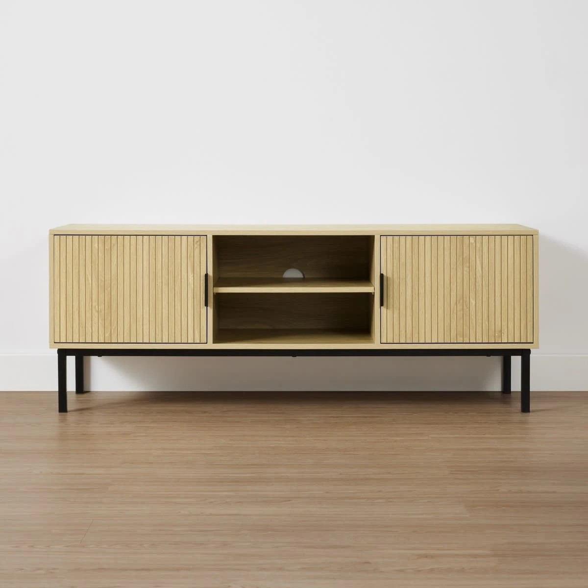 3 Isla Entertainment Unit, 3 of 10
