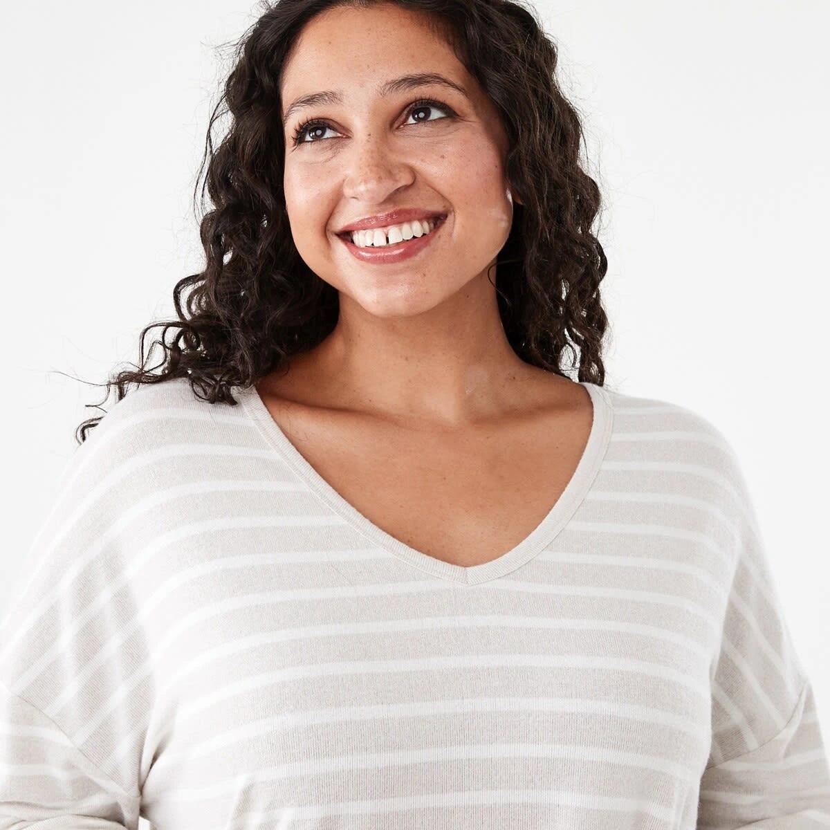 4 Long Sleeve Brushed V-Neck Top Tonal Strp, 4 of 5