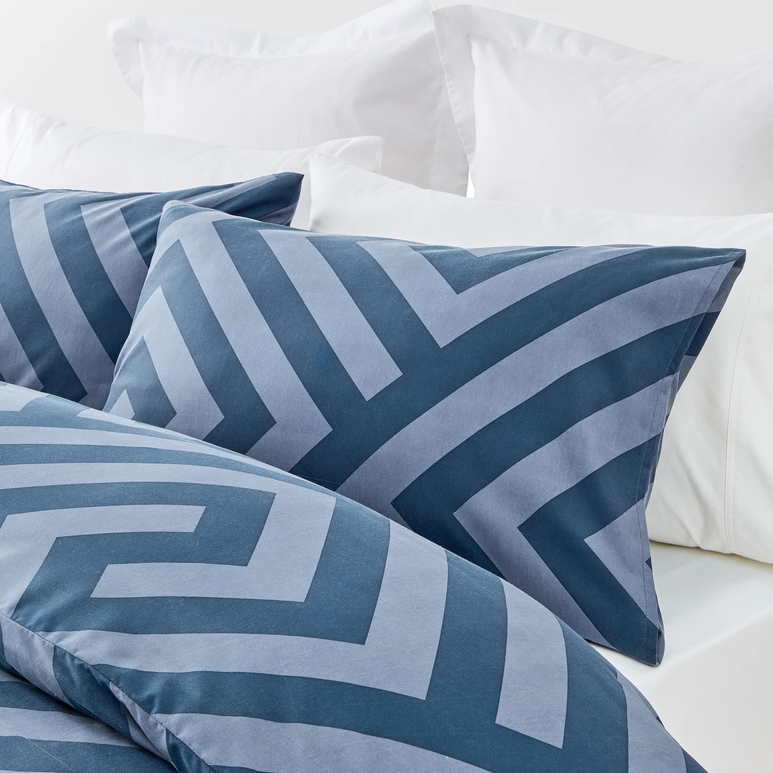 2 Saxon Quilt Cover Set - Single Bed, Dark Blue, 2 of 6