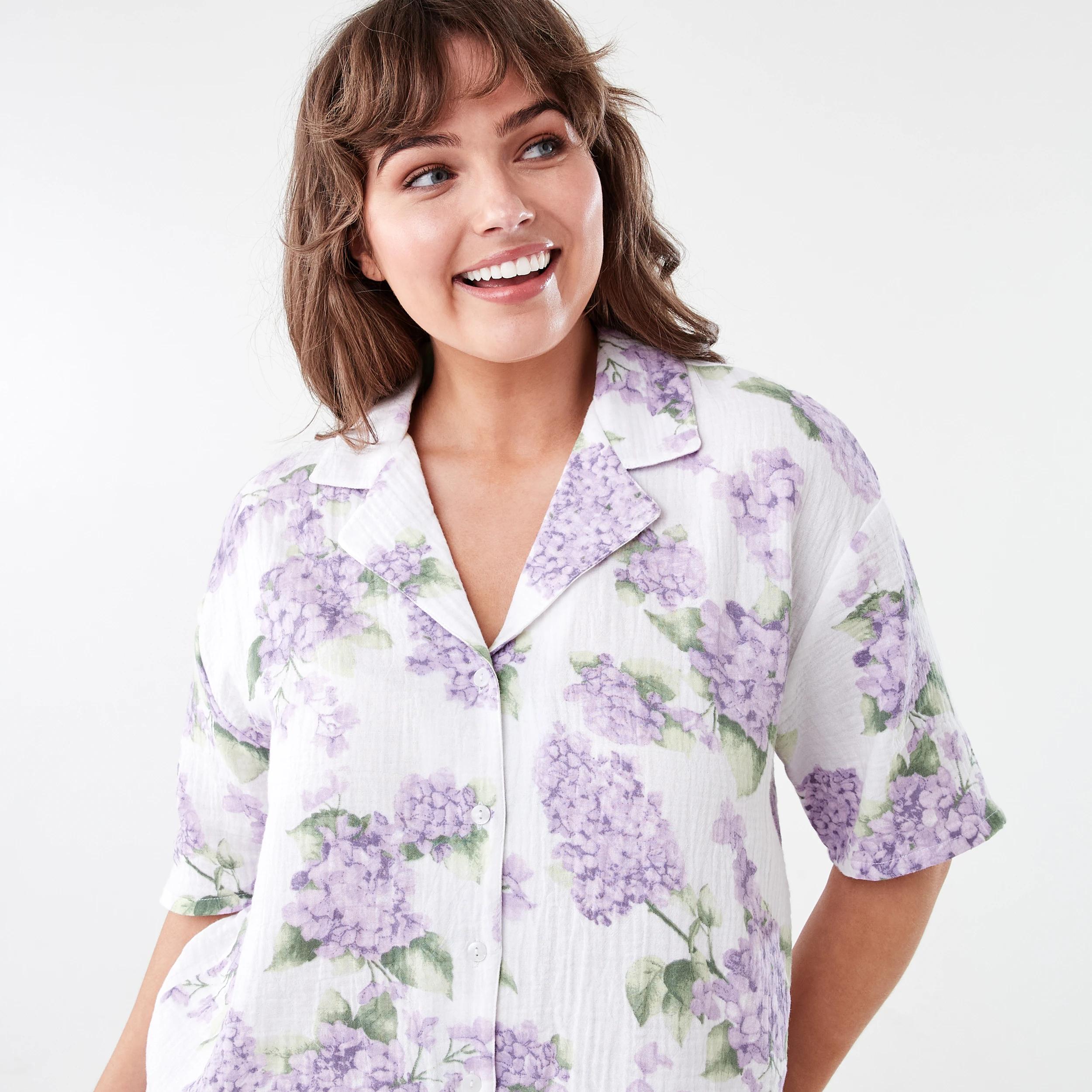 4 Short Sleeve Top and Shorts Double Cloth Frill Boxy Pyjama Set Hydrangea, 4 of 7