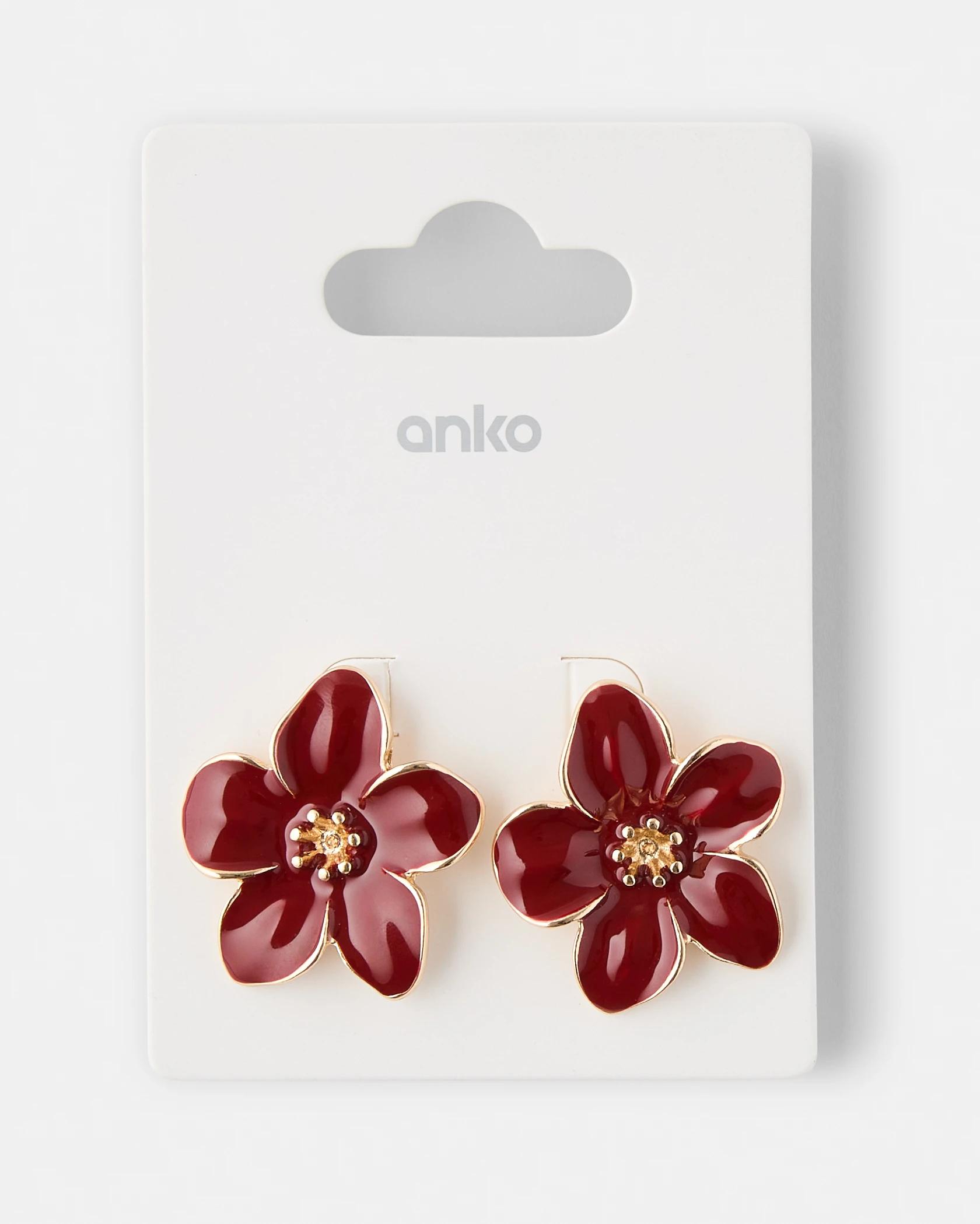 5 Flower Stud Earrings - Red and Gold Tone Red, 5 of 5