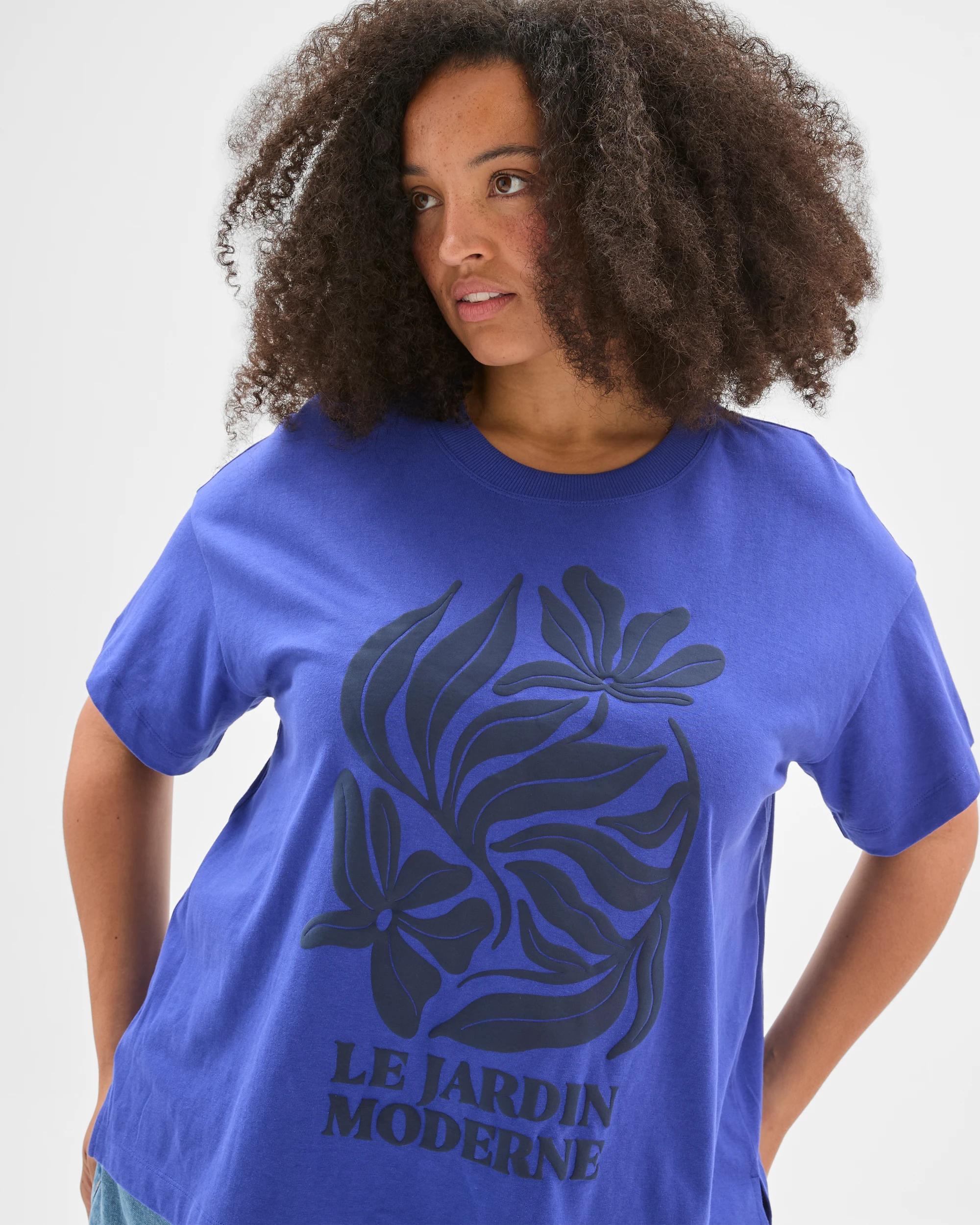 3 Target Curve Plus Size Australian Cotton Graphic Split Hem T-Shirt VIVID BLUE, 3 of 6