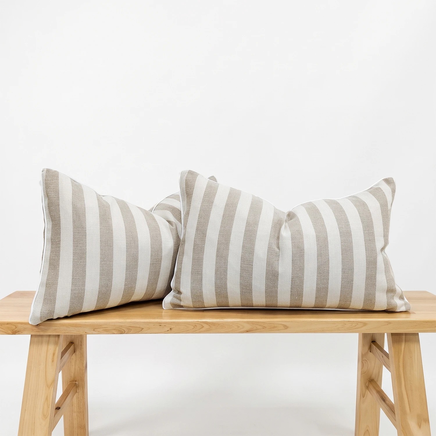 2 Gioia Casa 2-Pack Yarn-Dyed Linen Cotton Cushion Covers 30x50cm - Natural, 2 of 3