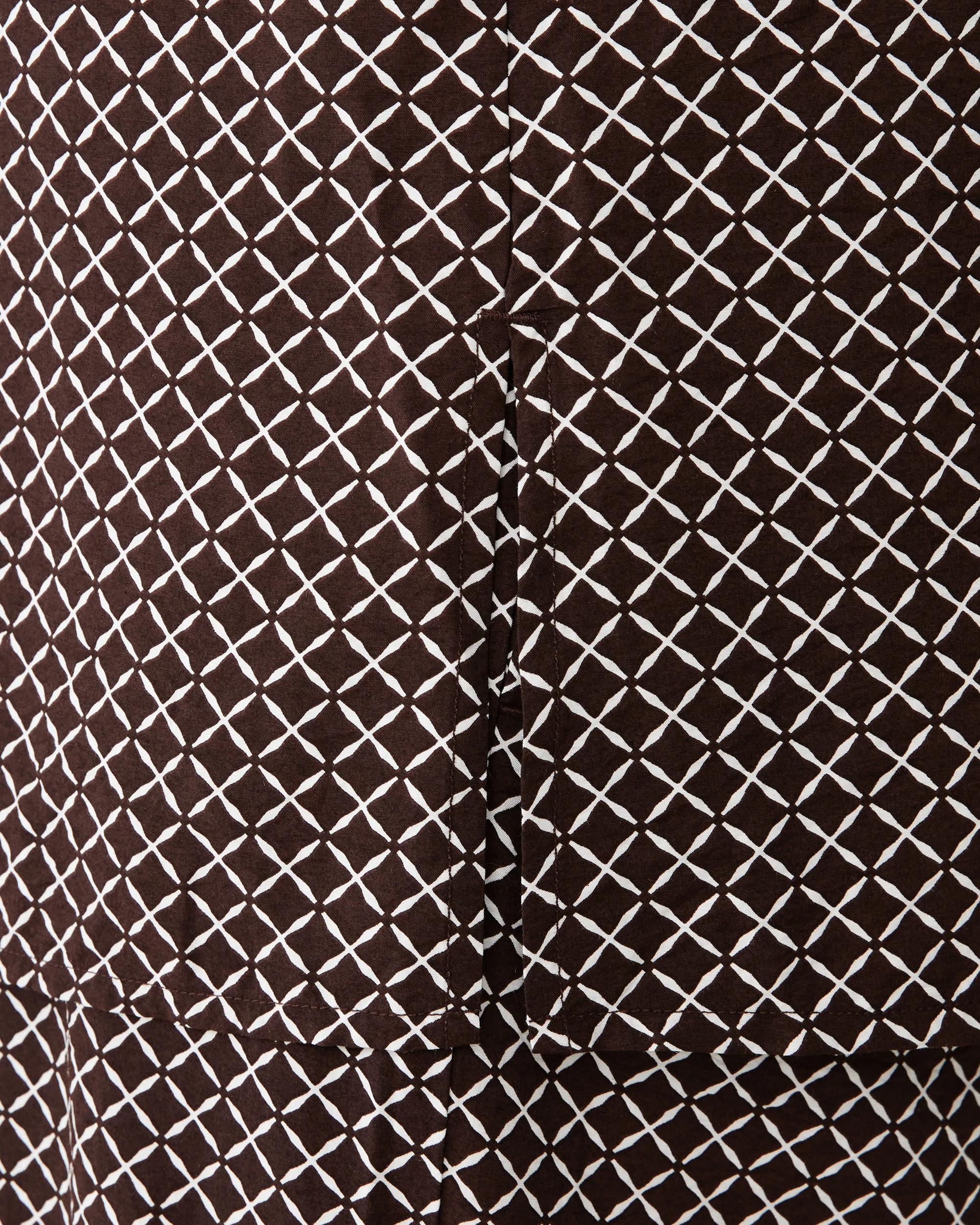 9 Curve Tie Waist Print Shirt Mono Tile, 9 of 10