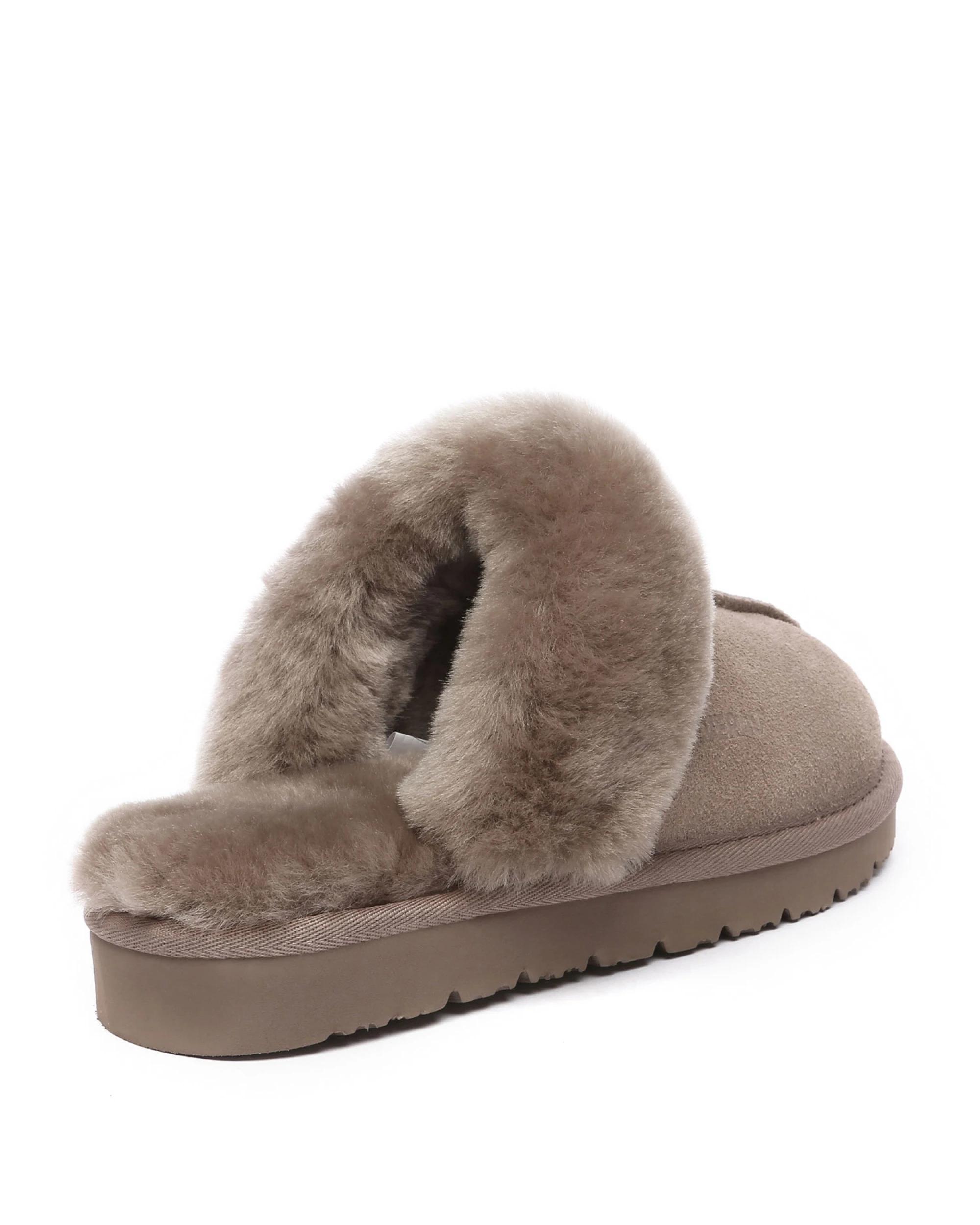 3 Everau Unisex Muffin Slipper Suede BROWN, 3 of 5