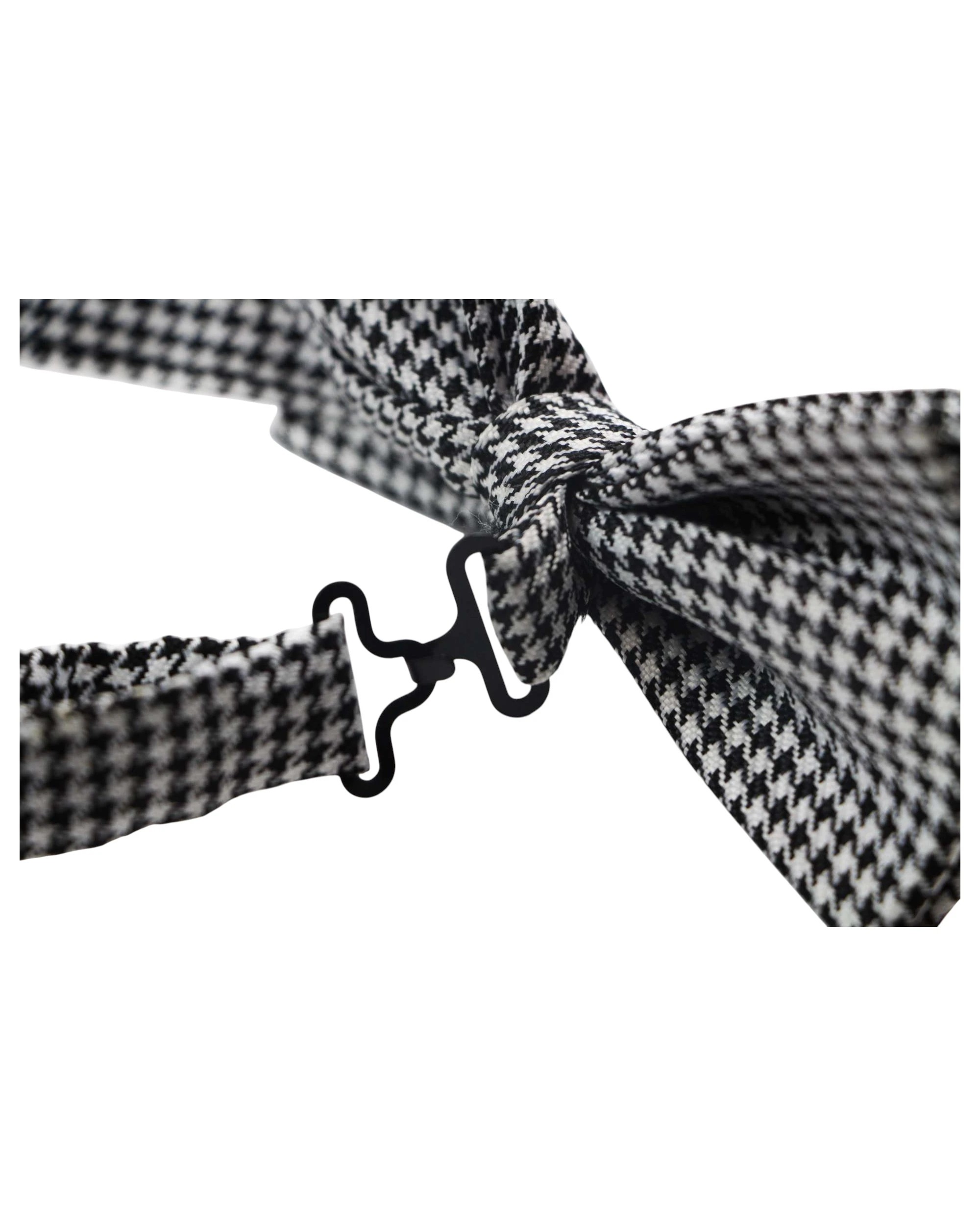 2 Zasel Mens Black & White Zig Zag Patterned Bow Tie, 2 of 3