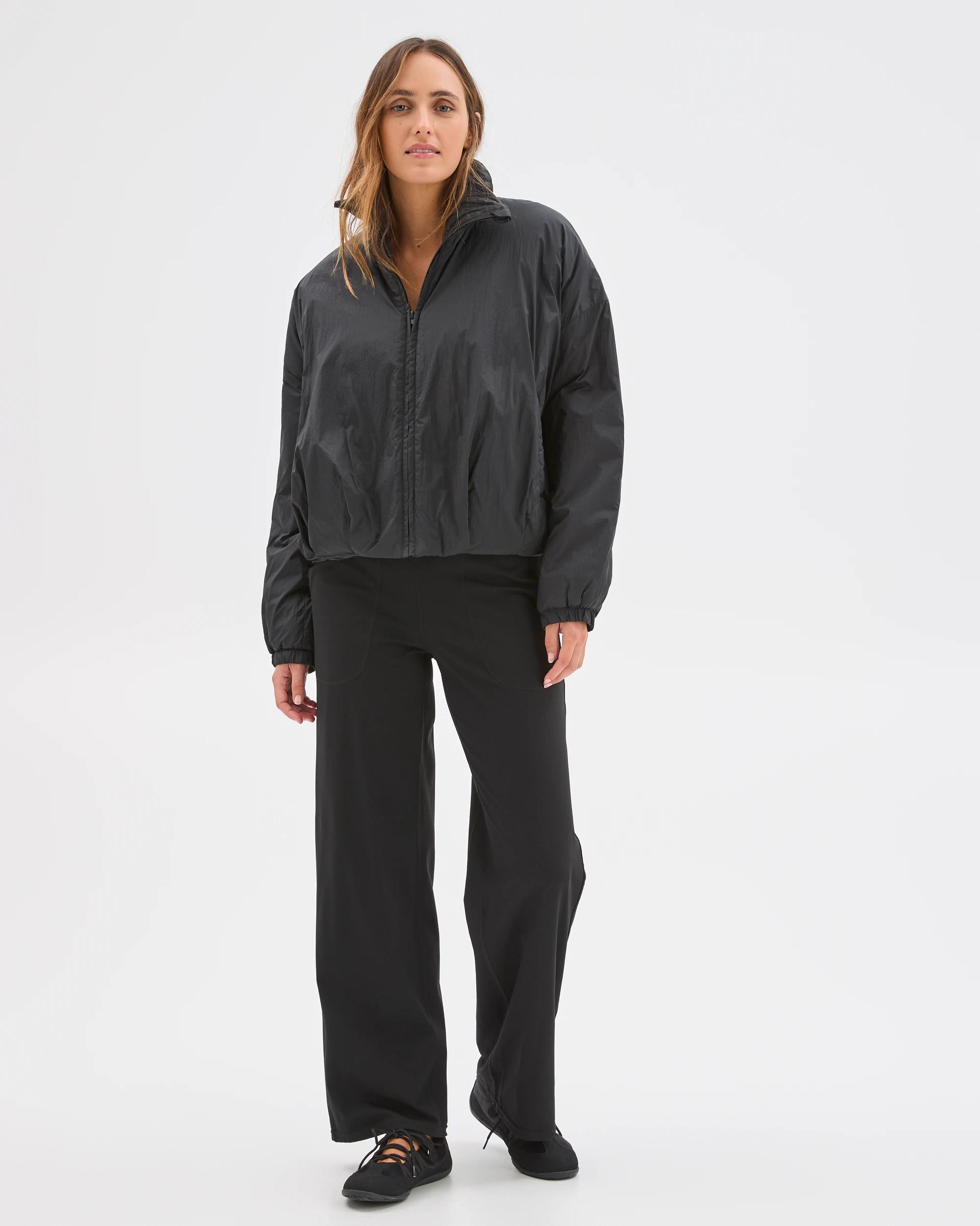 2 Target Active Active Insulated Padded Jacket BLACK, 2 of 7