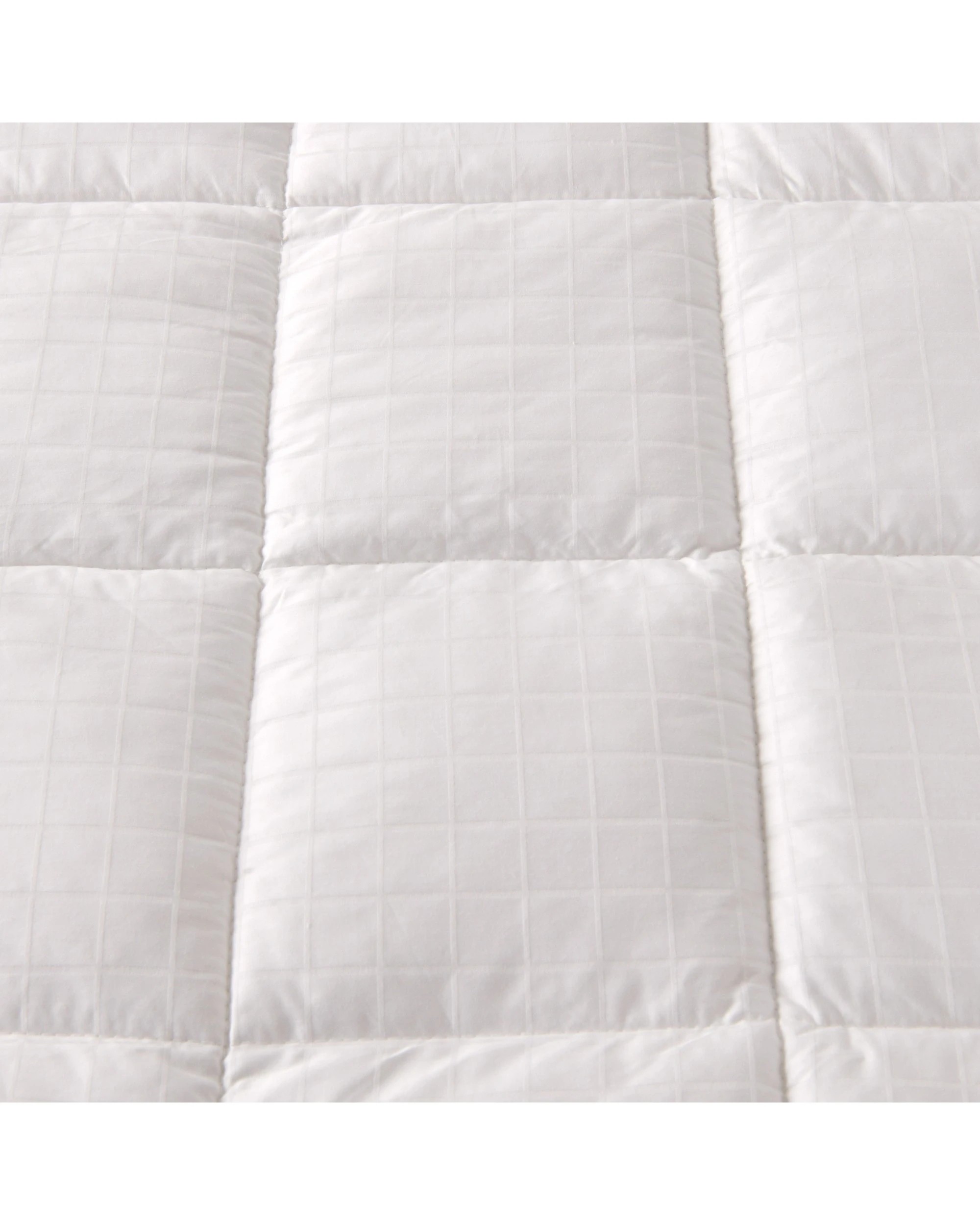 3 Dreamaker Hotel Collection Dobby Sateen Ball Fibre Mattress Topper - Single Bed - White, 3 of 7