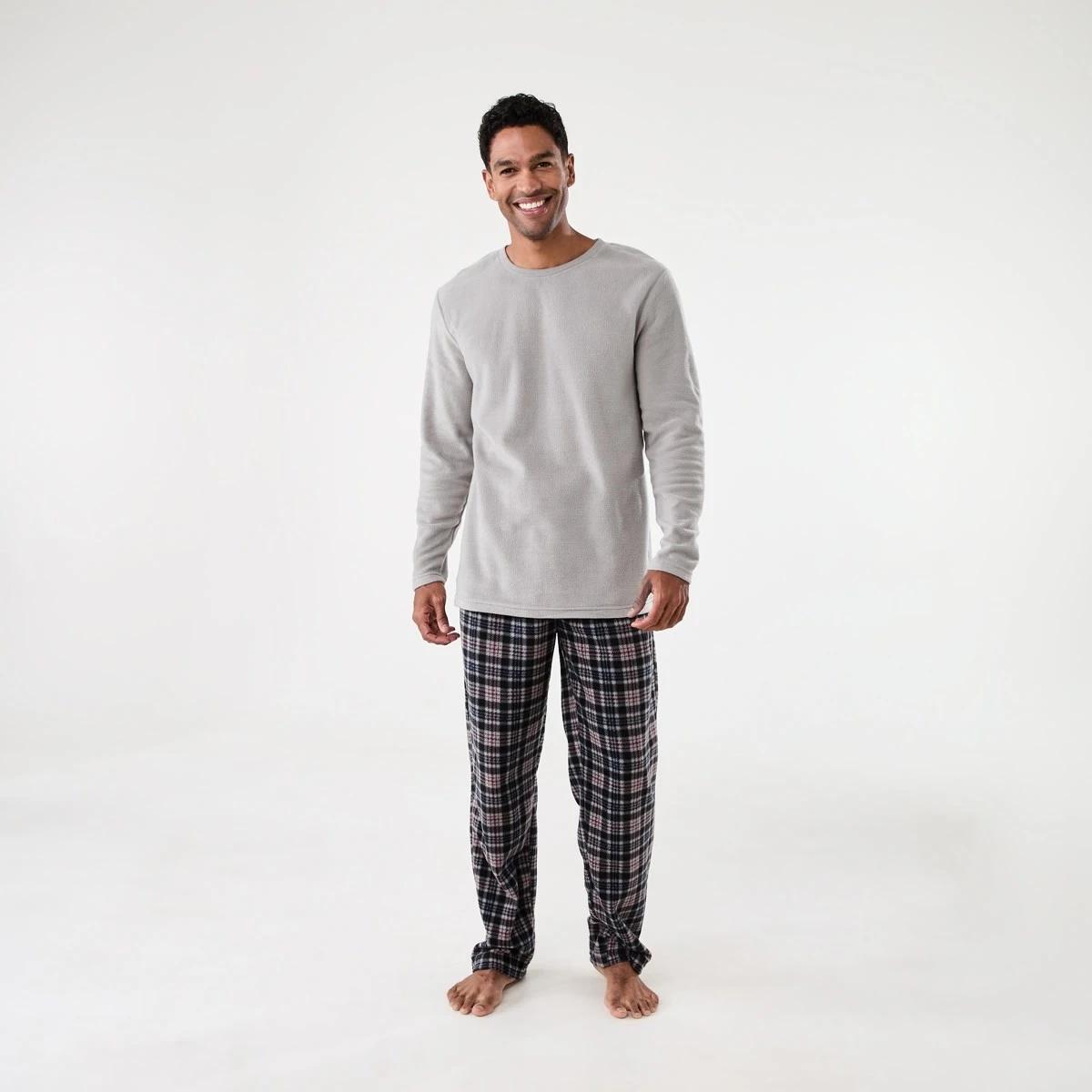 1 Long Sleeve Fleece Pyjama Set Hockeychk, 1 of 7