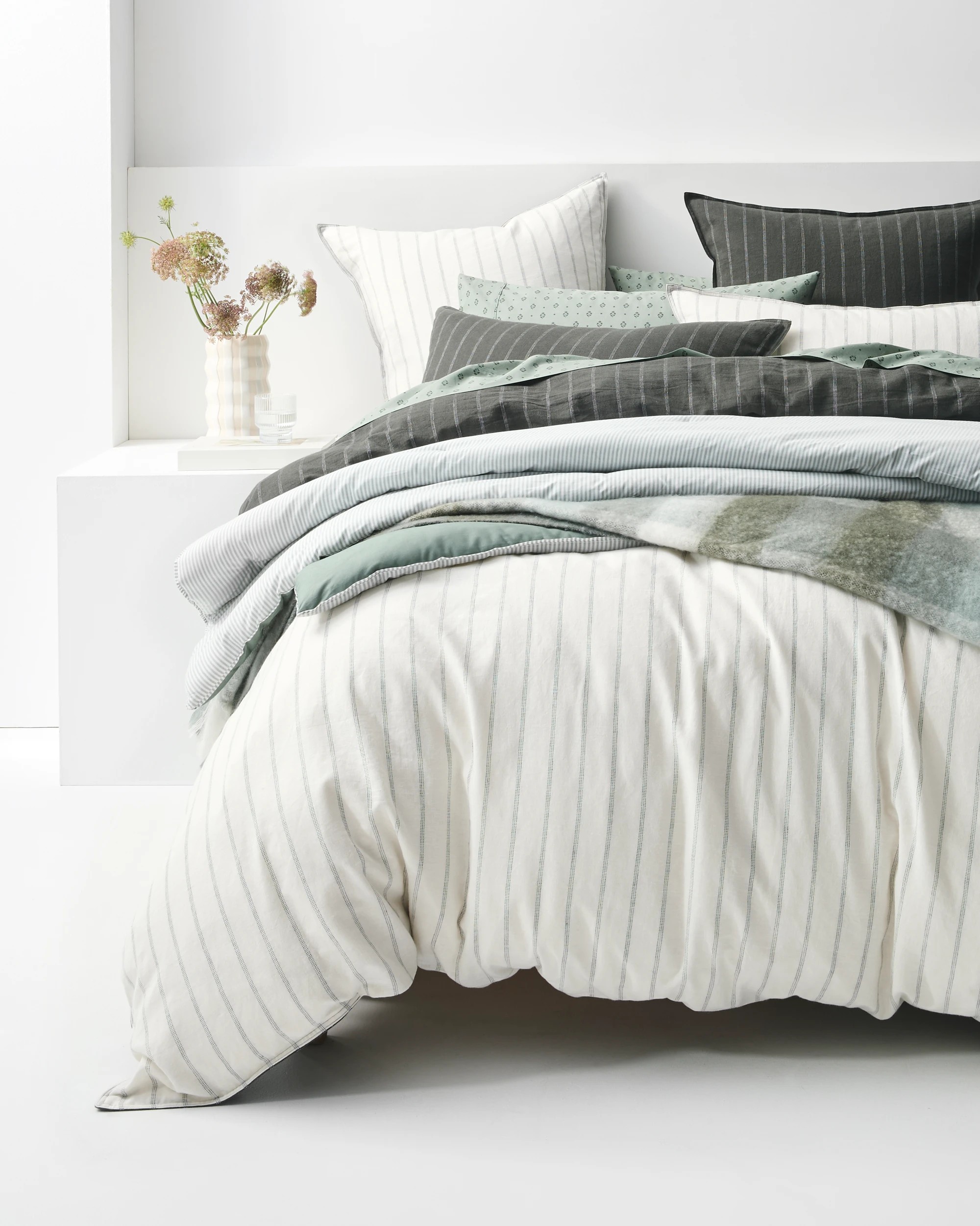 5 Target Adelle Stripe Linen/Cotton Quilt Cover Set - Super King Bed - Green, 5 of 10