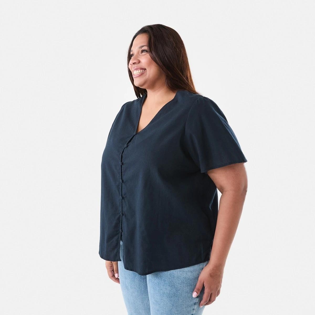 2 Curve Short Sleeve Femme Top Sky Cptn, 2 of 5