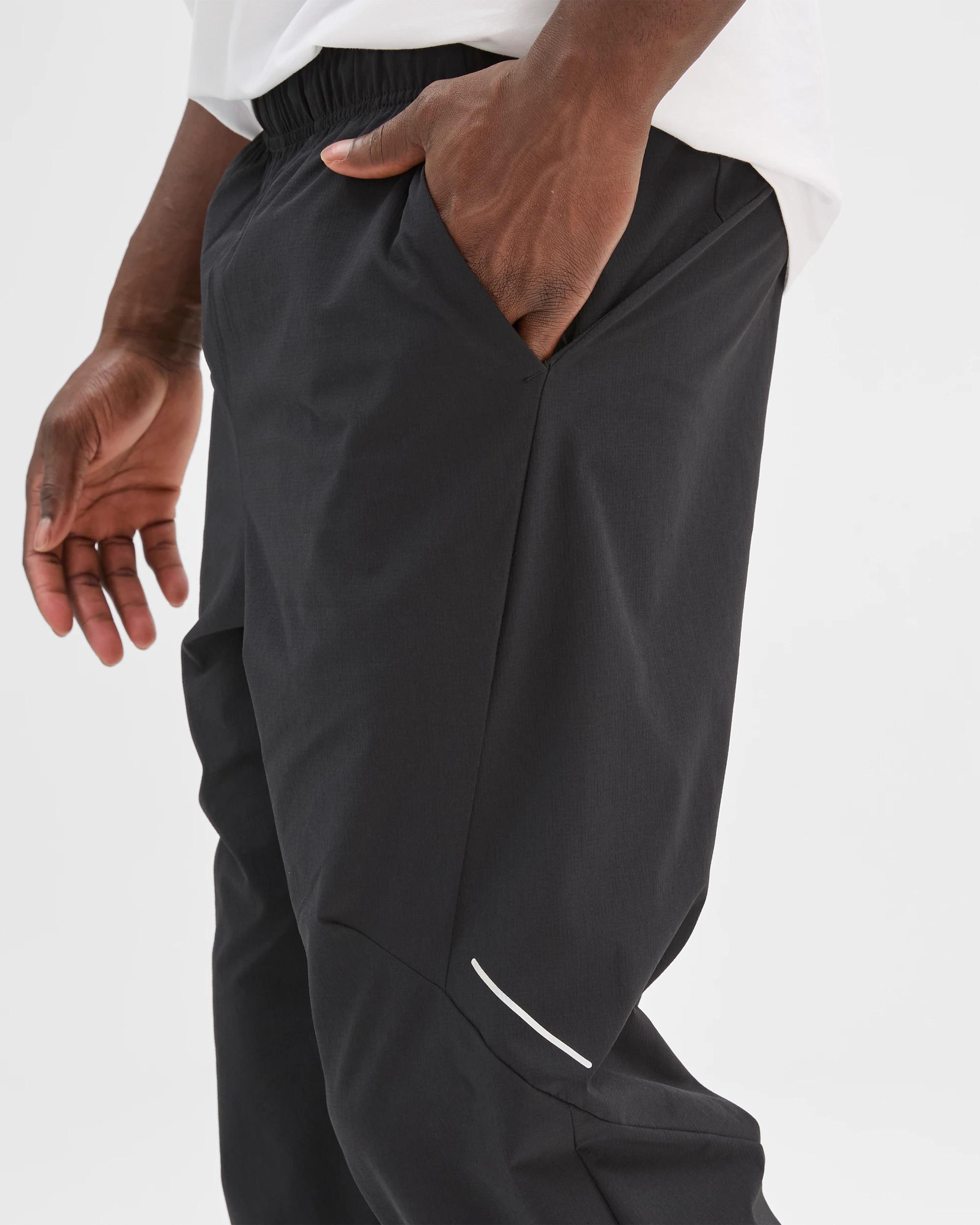 4 Target Active Tech Utility Woven Pants BLACK, 4 of 6
