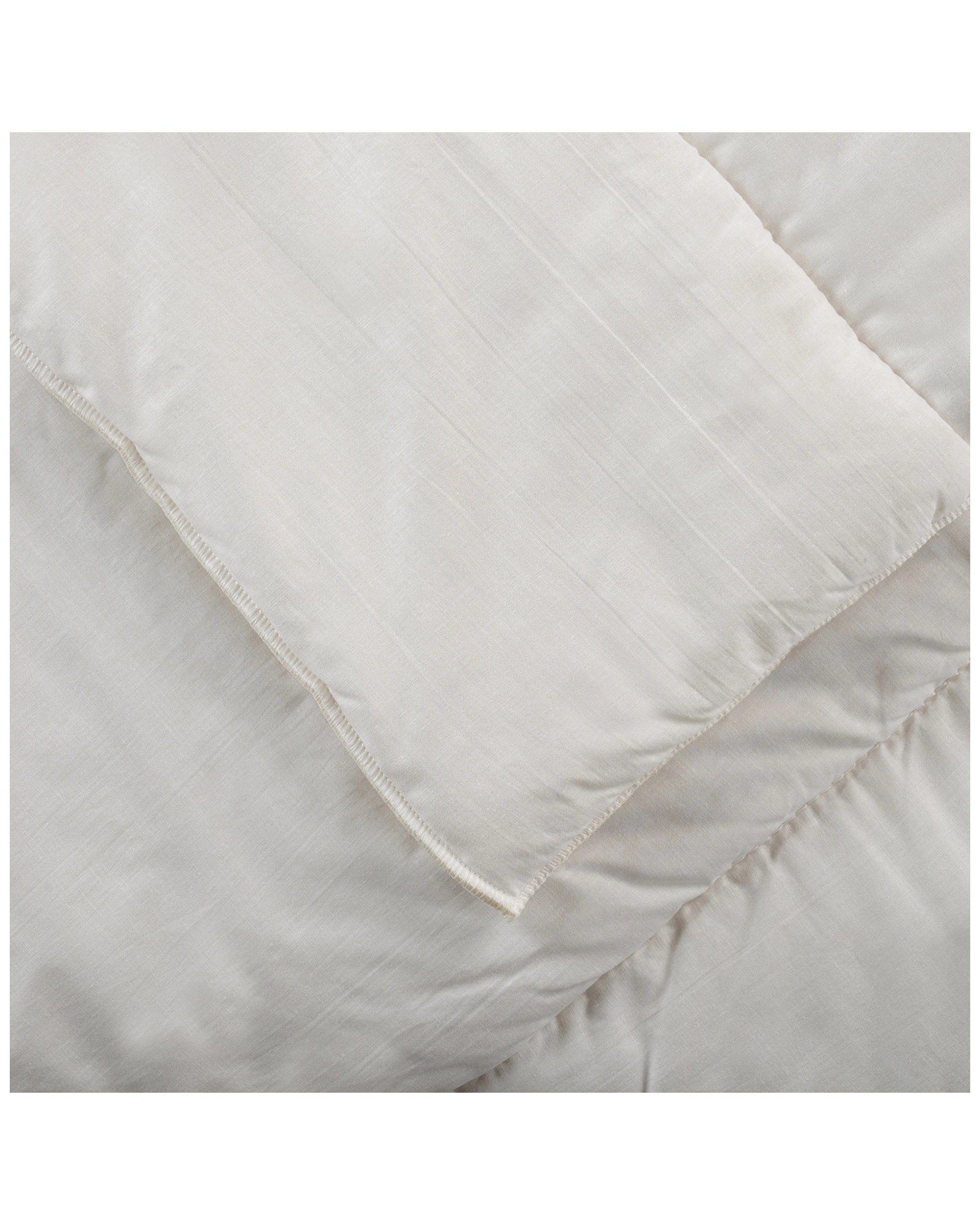 5 Tontine Australian Wool Single Super Warm Quilt Winter Bedding Soft Cotton Cover.
 - Single Bed
 - White, 5 of 5