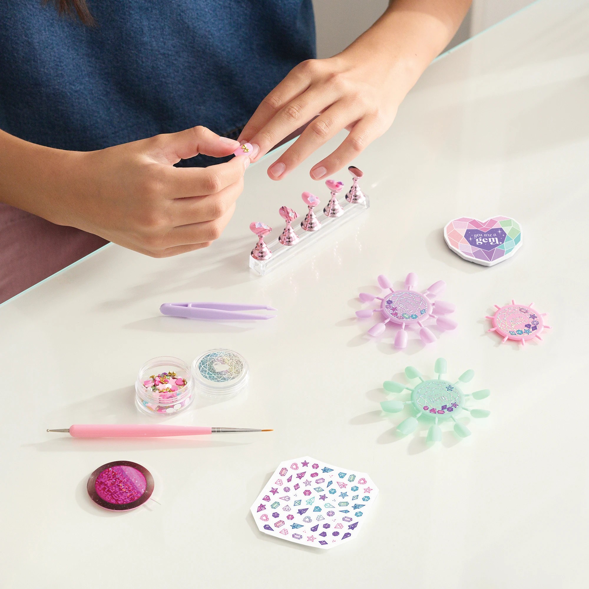 4 16 Piece Make It Real Everything Bling Nail Styling Set, 4 of 6
