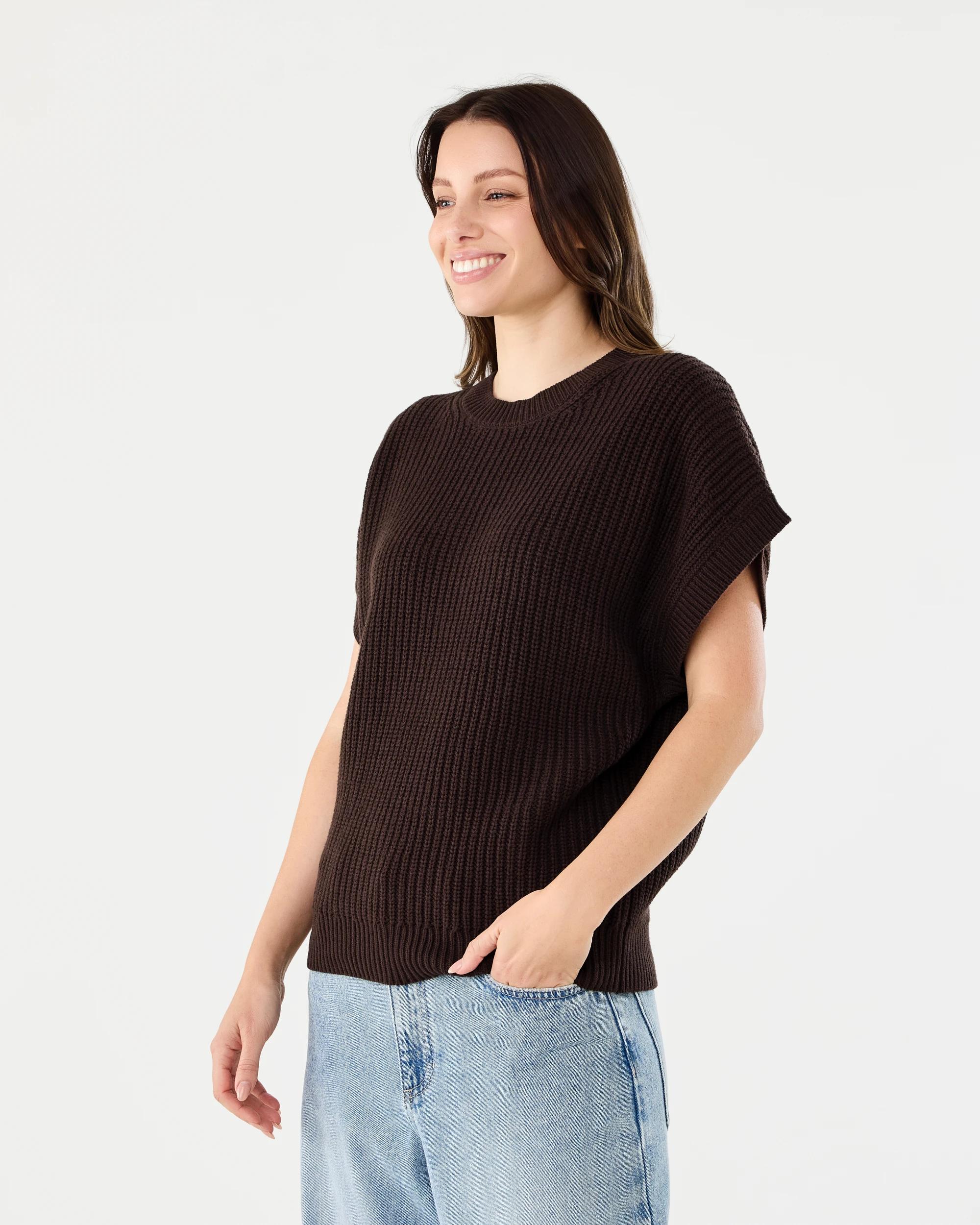 2 Short Sleeve Knit Pullover Melt Brown, 2 of 6