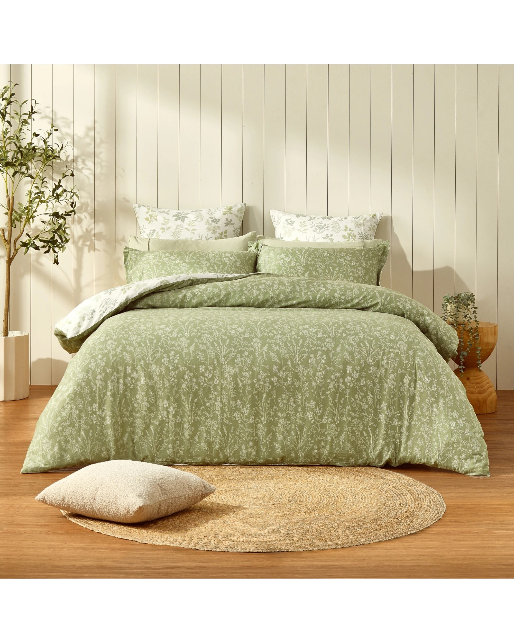 6 Dreamaker Mabel 100% Cotton Reversible Quilt Cover Set - King Single Bed - Sage Green, 6 of 7