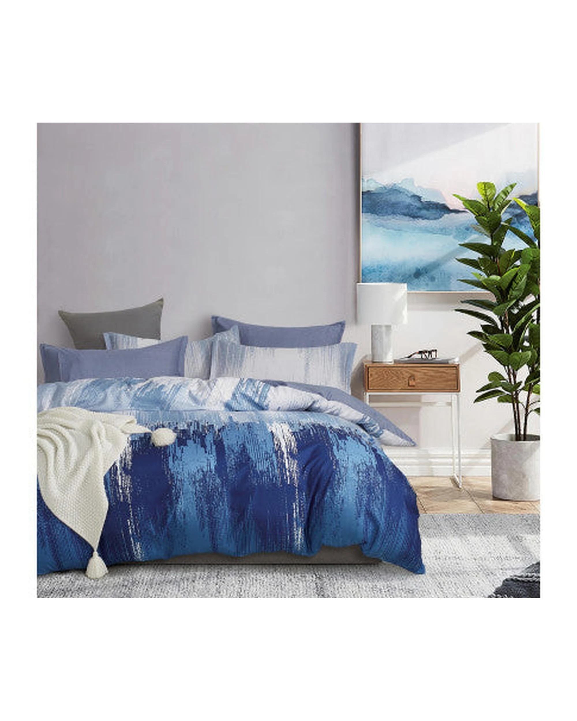 1 GIOIA CASA Chavez microfiber reversible quilt cover  - King - Blue, 1 of 6