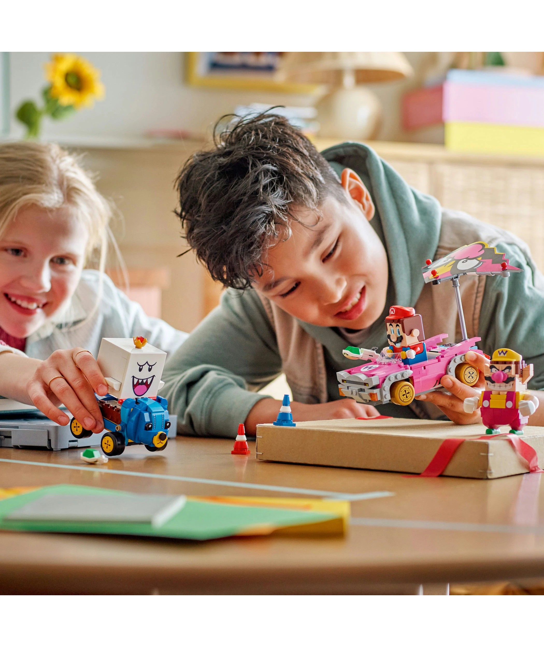 9 LEGO Super Mario: Mario Kart Wario & King Boo 72038, 9 of 10