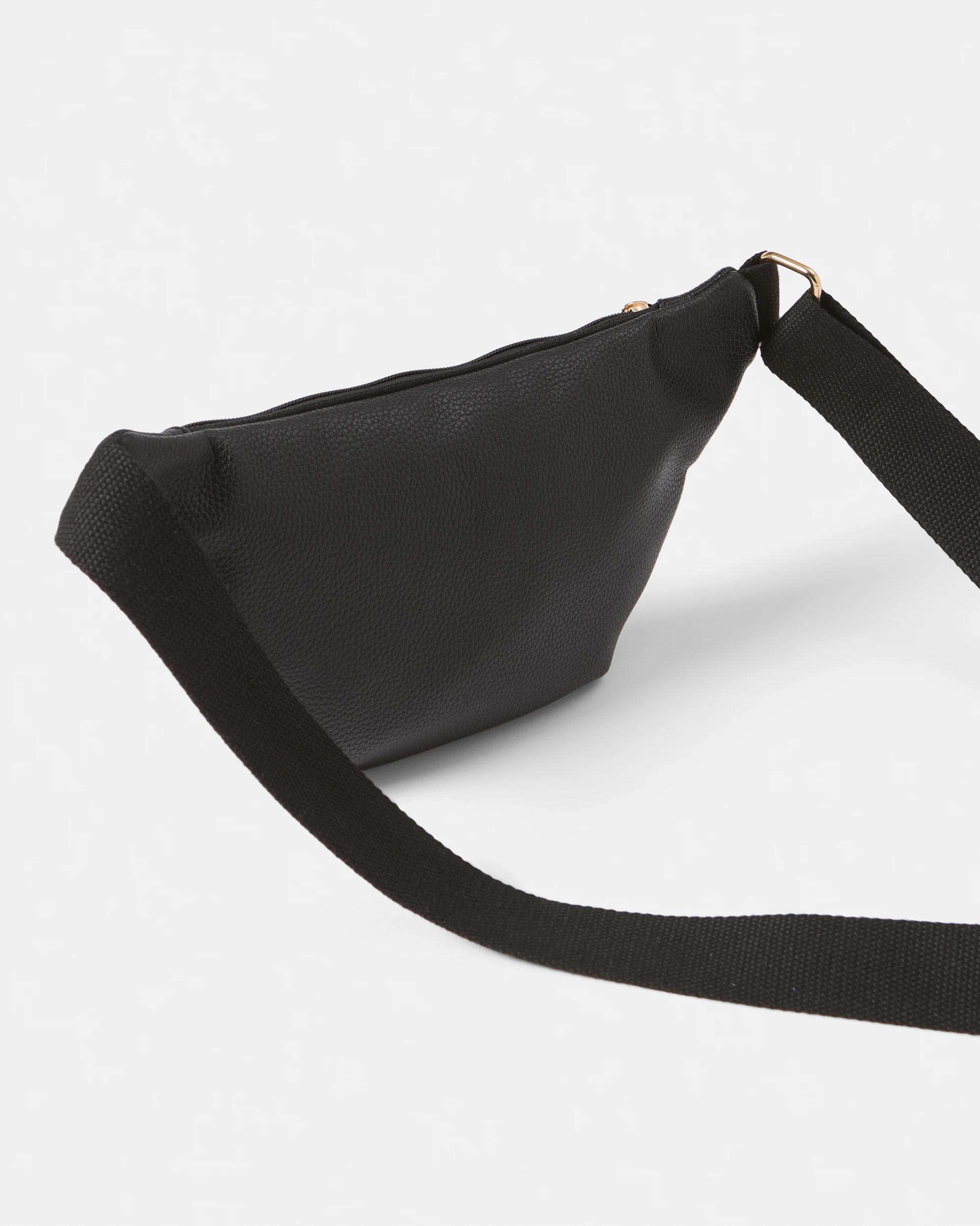 4 Belt Bag Black, 4 of 6