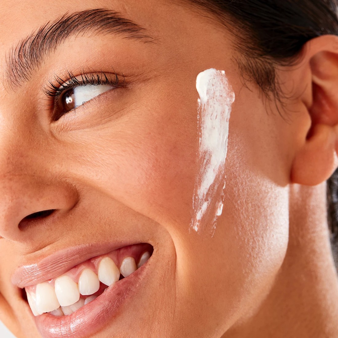 9 OXX Skincare SPF 50+ Sport Sunscreen 500ml - Zinc and Aloe Vera, 9 of 10