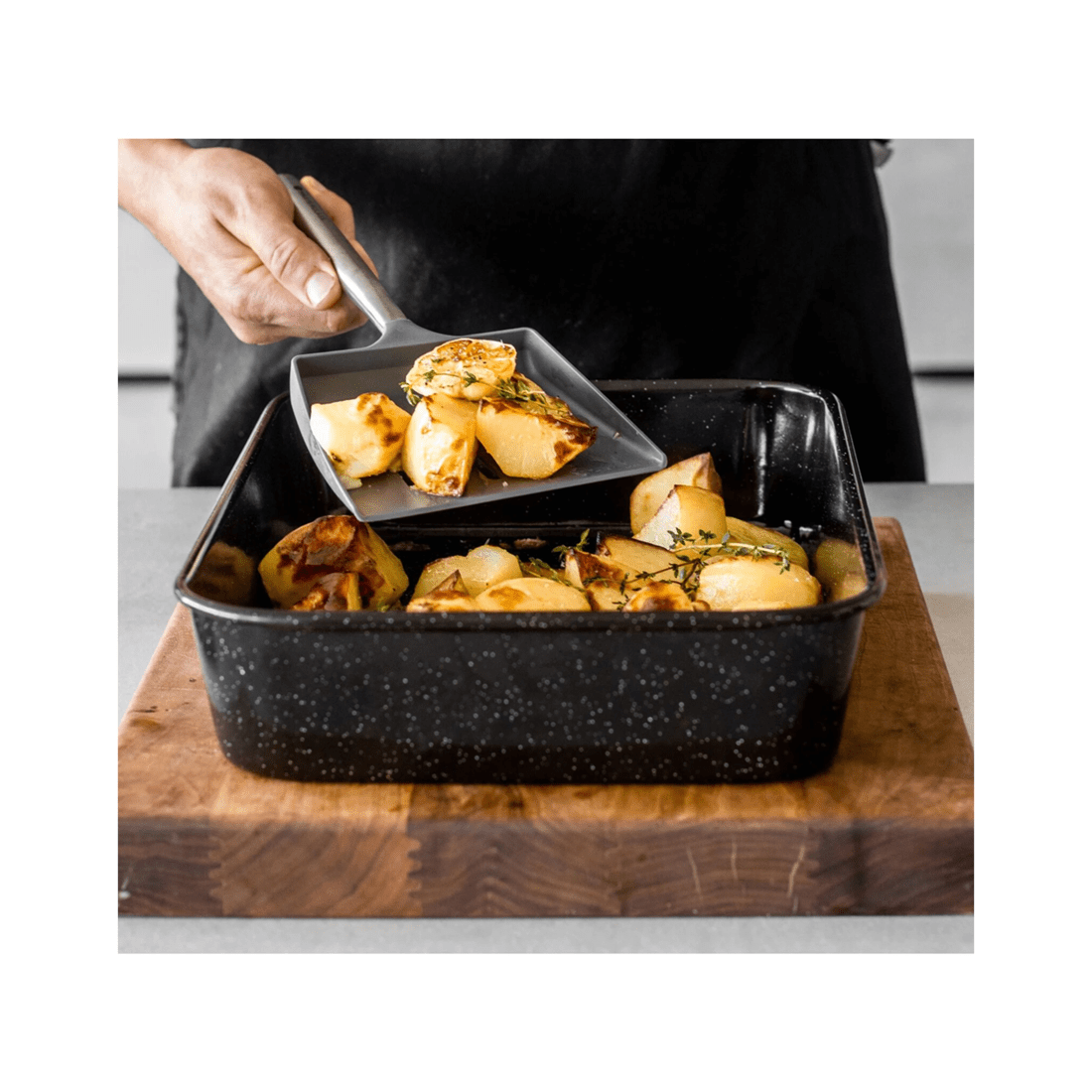 2 Mastercraft Pro Vitreous 40x28cm Enamel Rectangle Roasting Pan Baking Tray Black
 - Black, 2 of 4