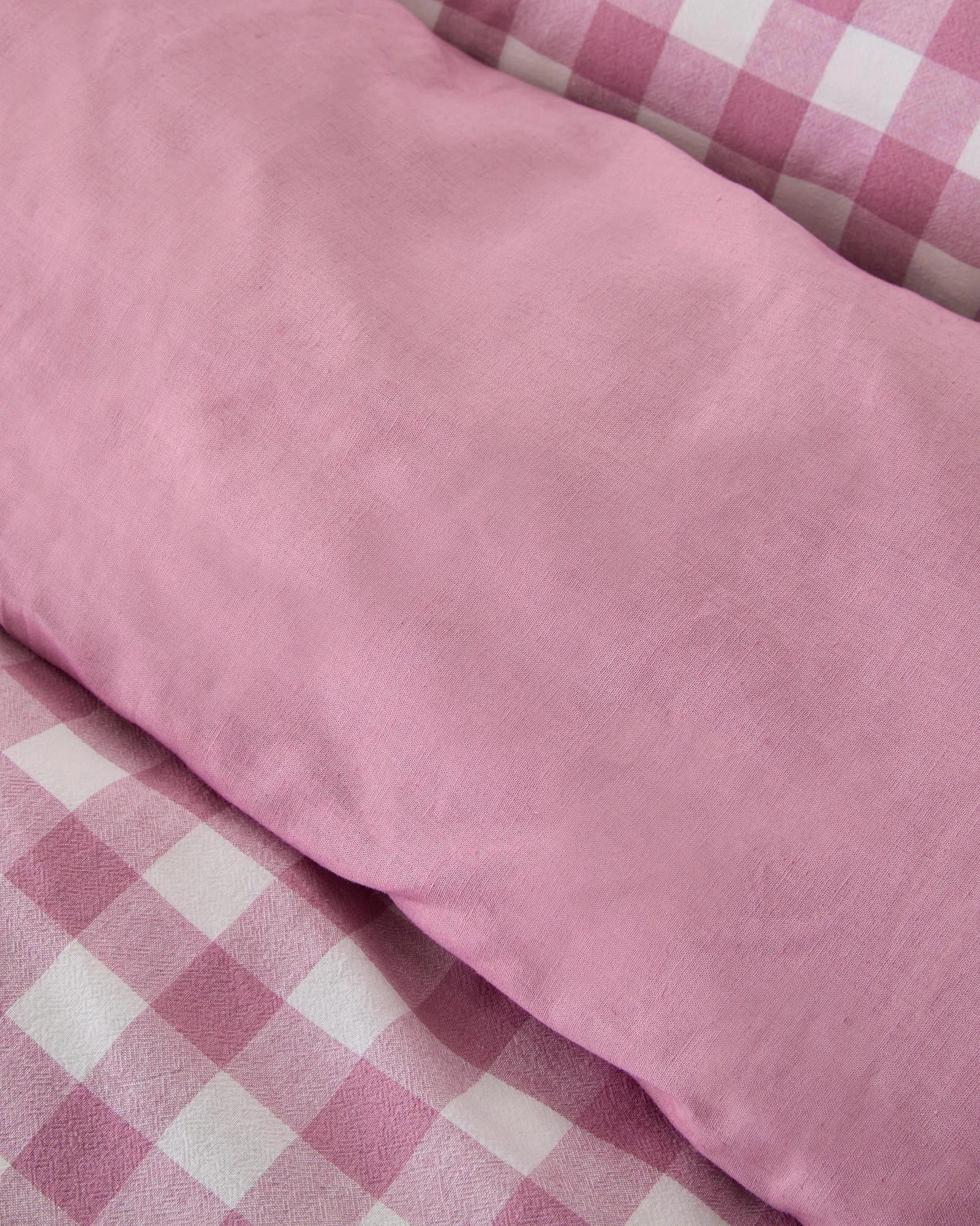 3 Target Lulu Gingham Linen/Cotton Quilt Cover Set - Queen Bed - Pink, 3 of 4