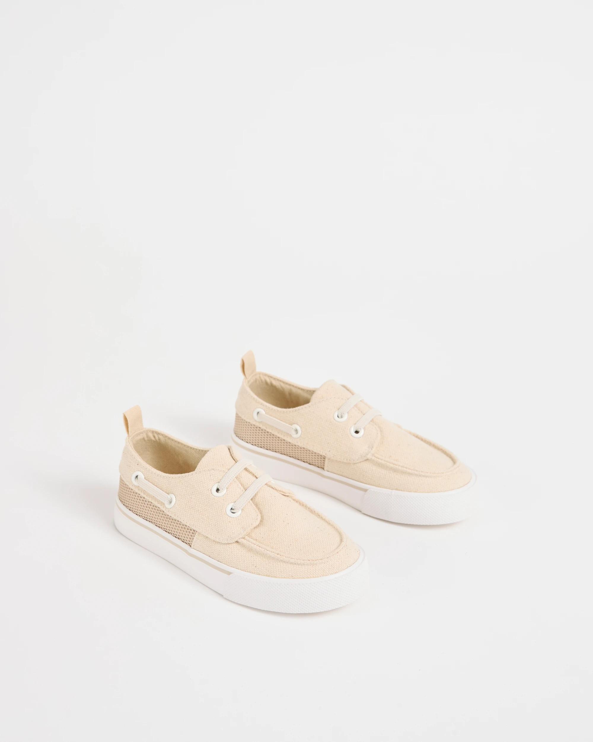 2 Target Kids Boat Shoes NEUTRAL, 2 of 3