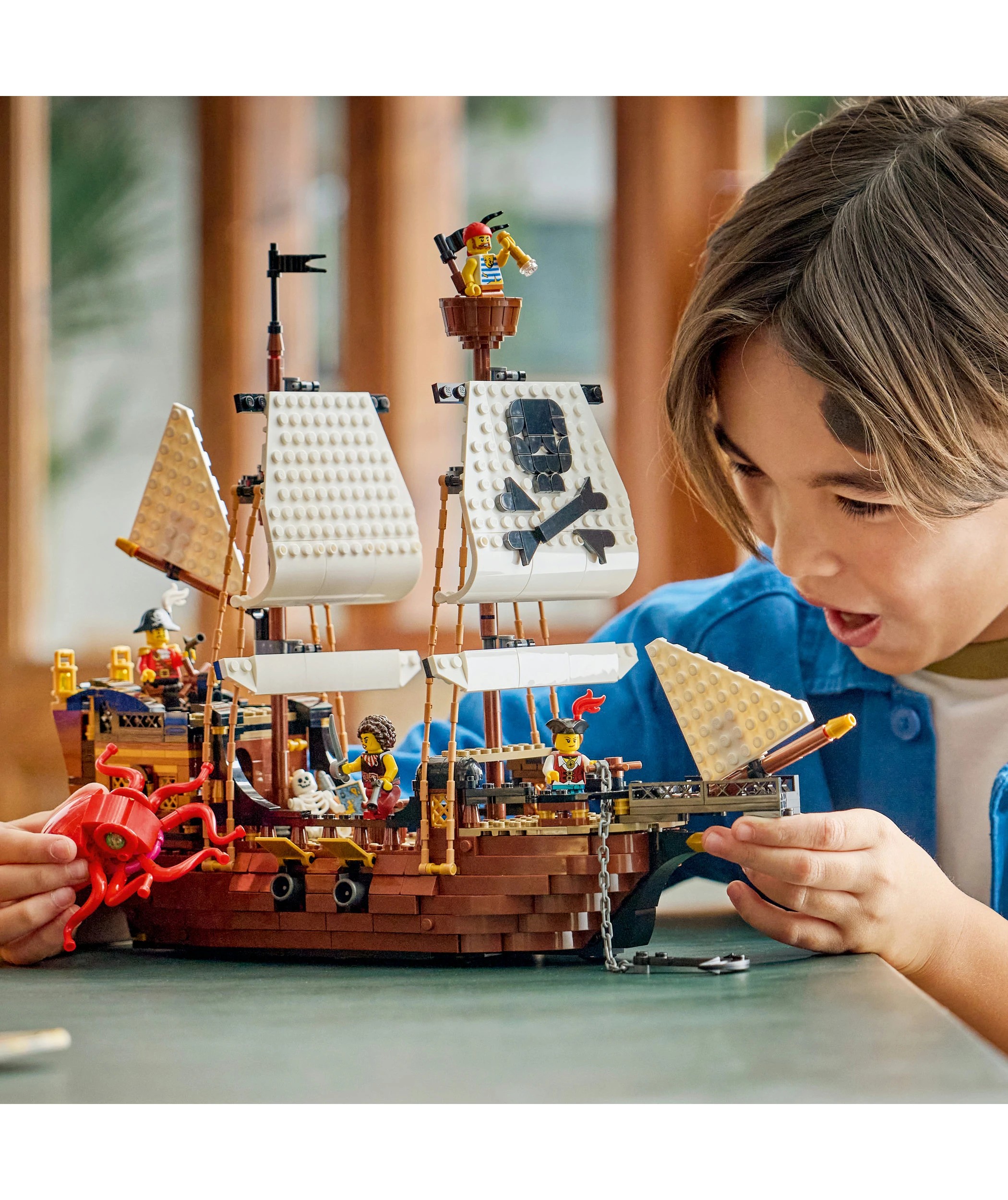 8 LEGO Creator Iconic Pirate Ship 31387, 8 of 10
