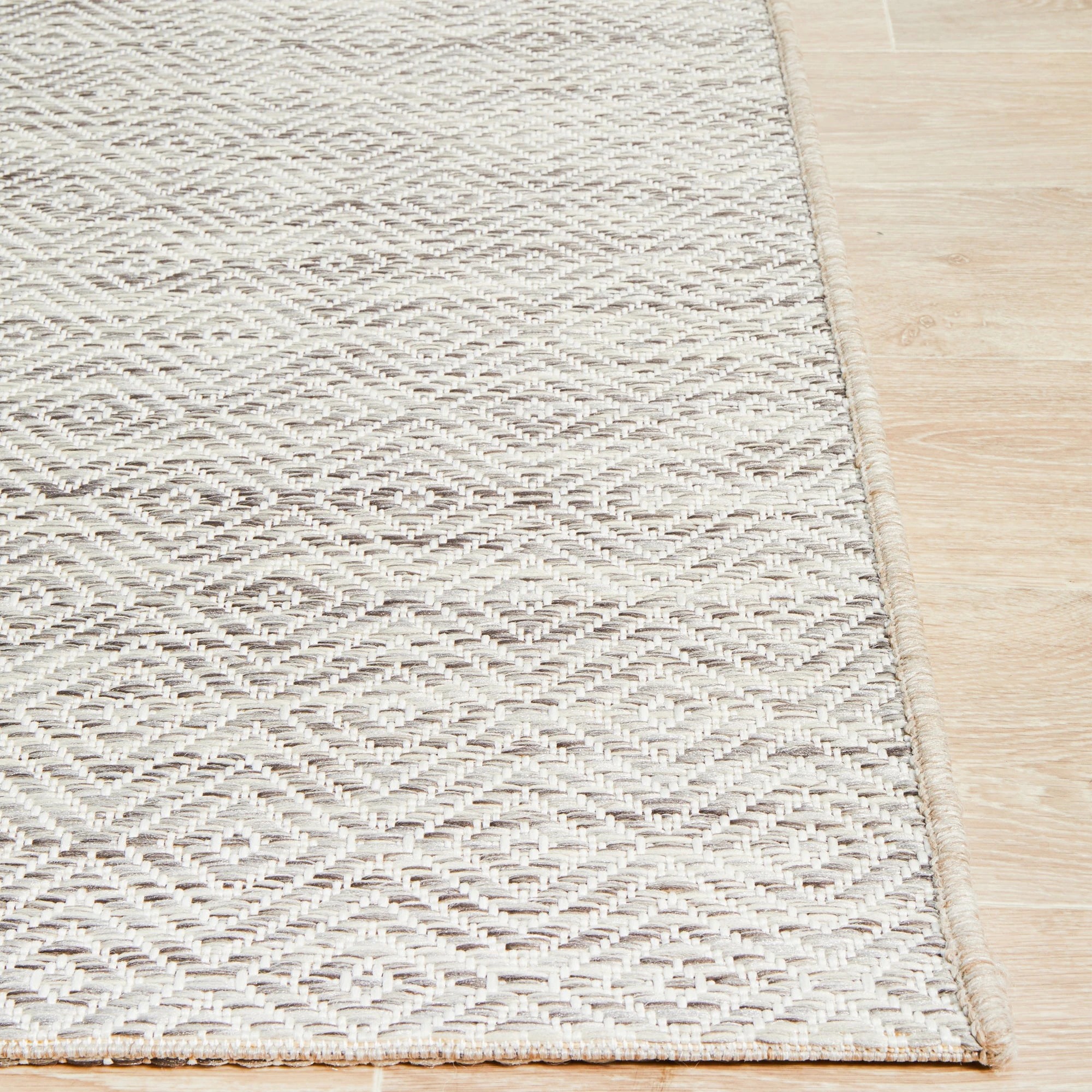 6 Common Ground Rugs Portico 5500 230x160cm - Medium Outdoor Rug - Silver, 6 of 9