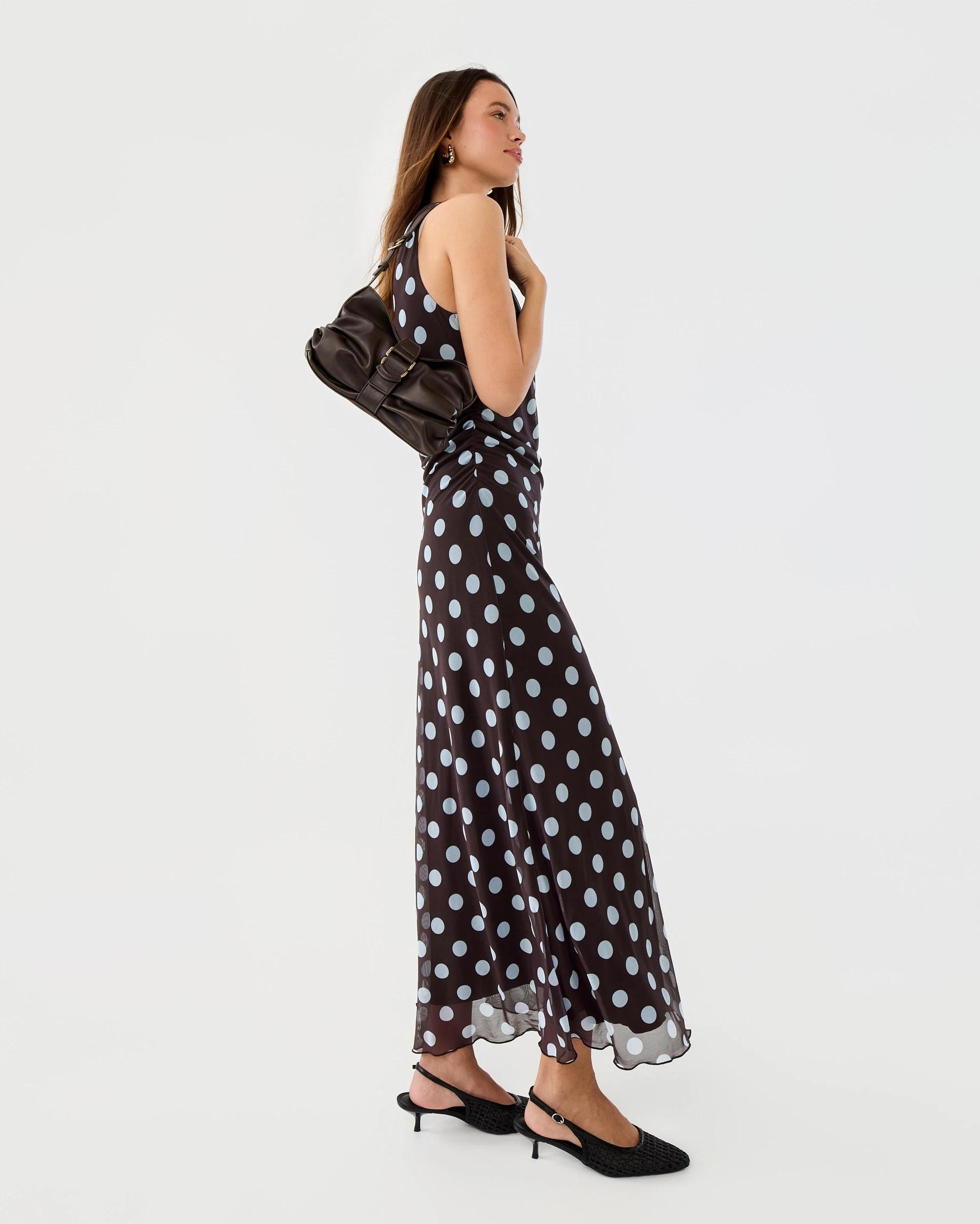 5 Scrunch Shoulder Bag Brown, 5 of 7