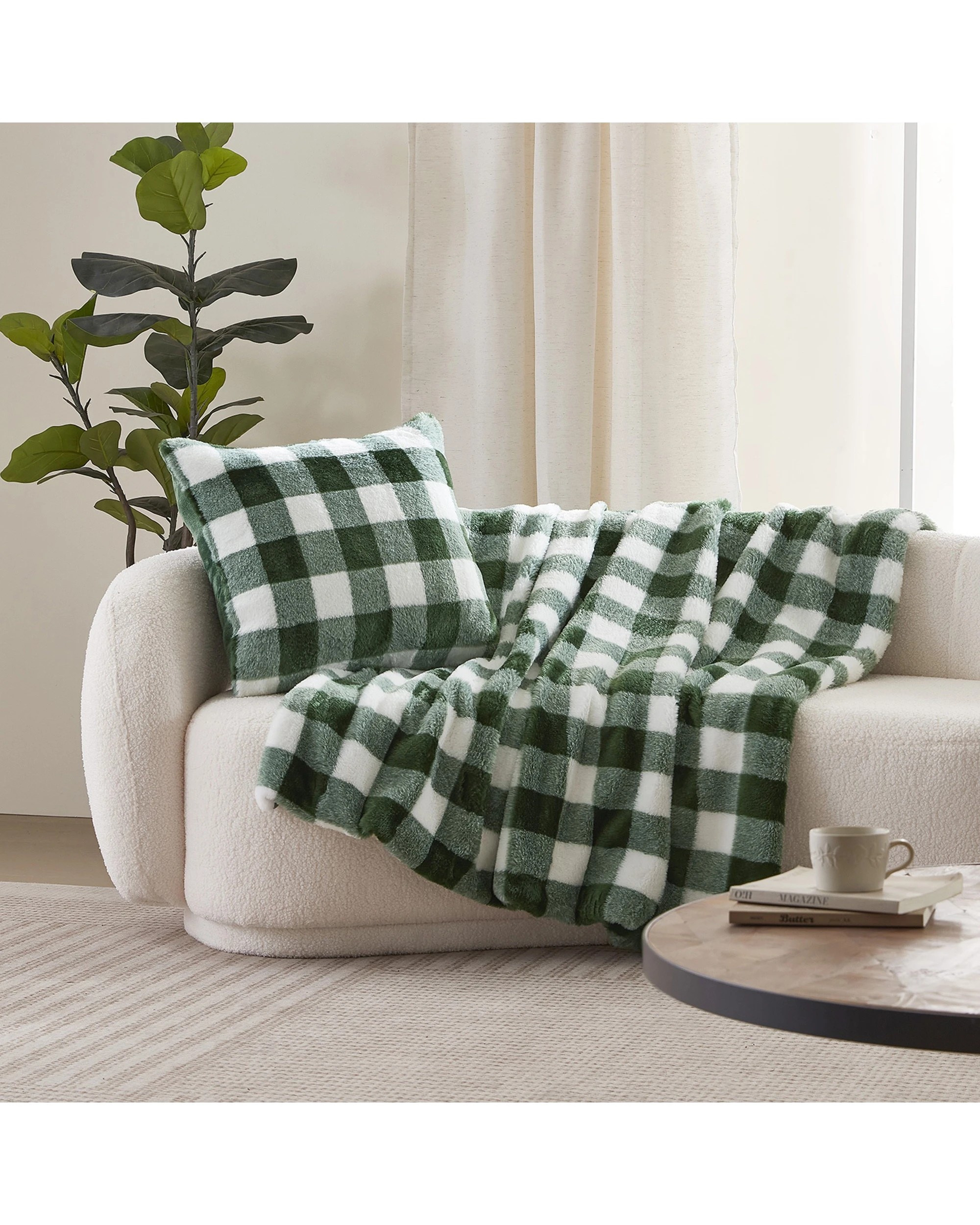 1 Dreamaker Gingham Plush Throw Blanket 130x170cm - Green, 1 of 6