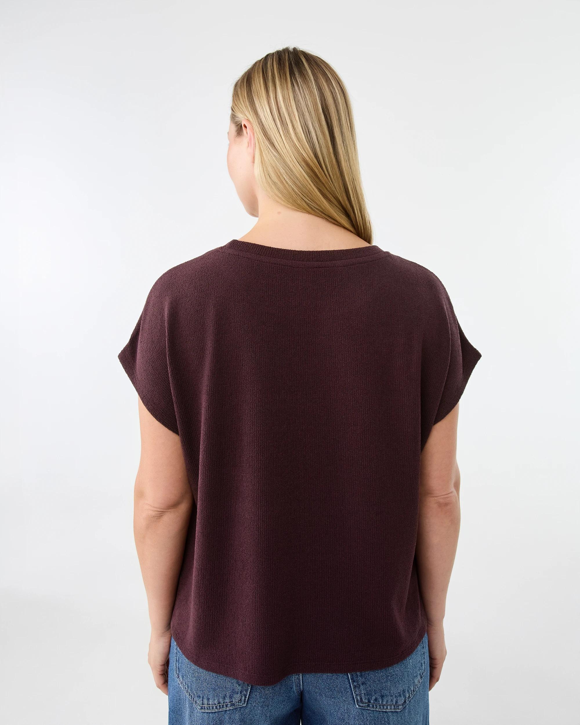 3 Short Extended Sleeve Textured Top Fudge, 3 of 6