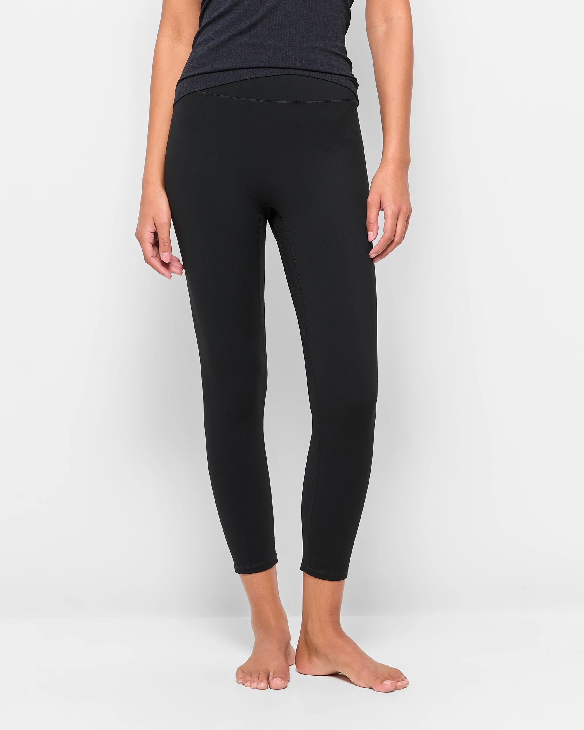 2 Target Active Studio Soft 7/8 Length Yoga Tights BLACK, 2 of 5