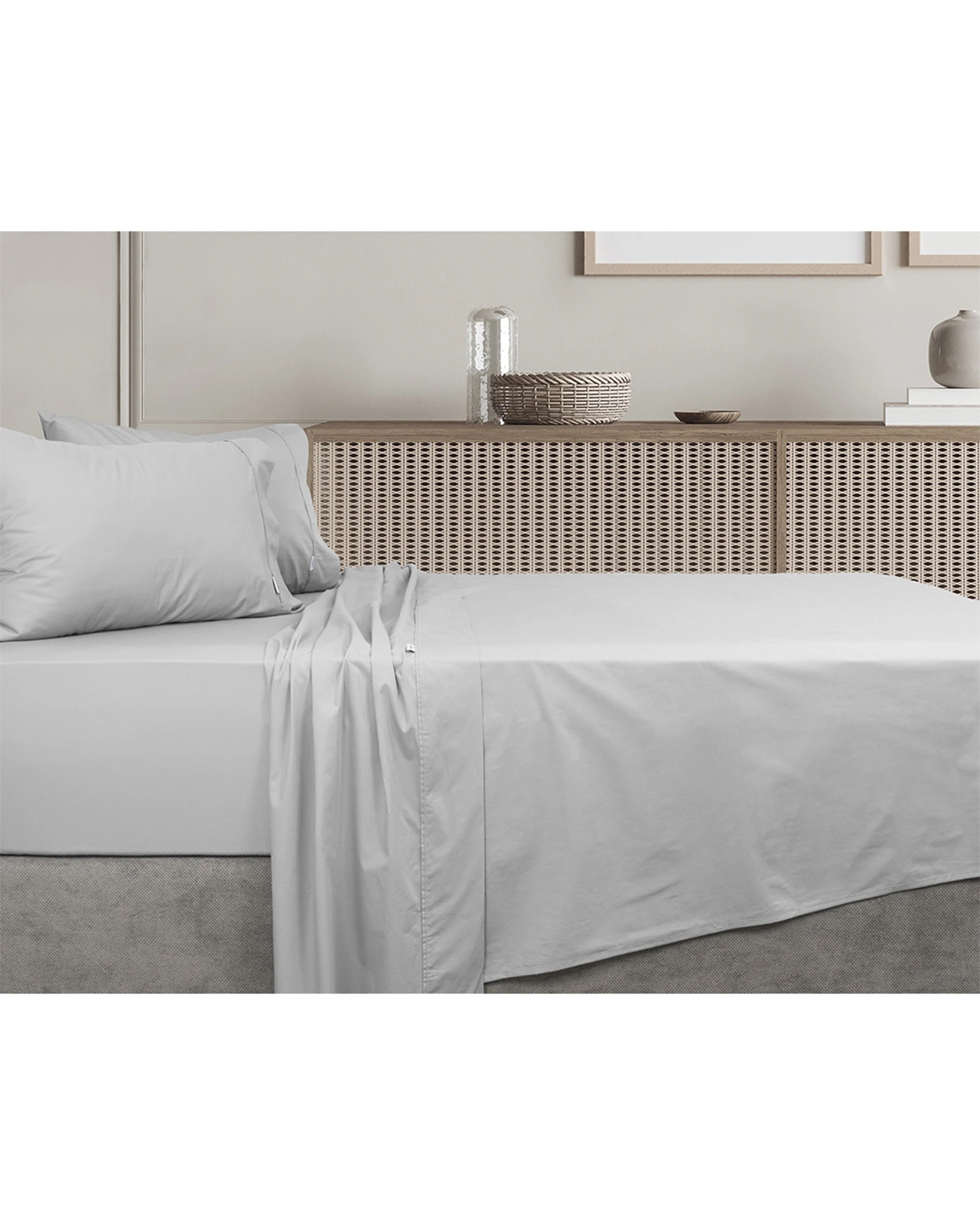 1 Algodon 300TC Cotton Fitted Bedding Bed Sheet Set - King Bed - Silver, 1 of 5