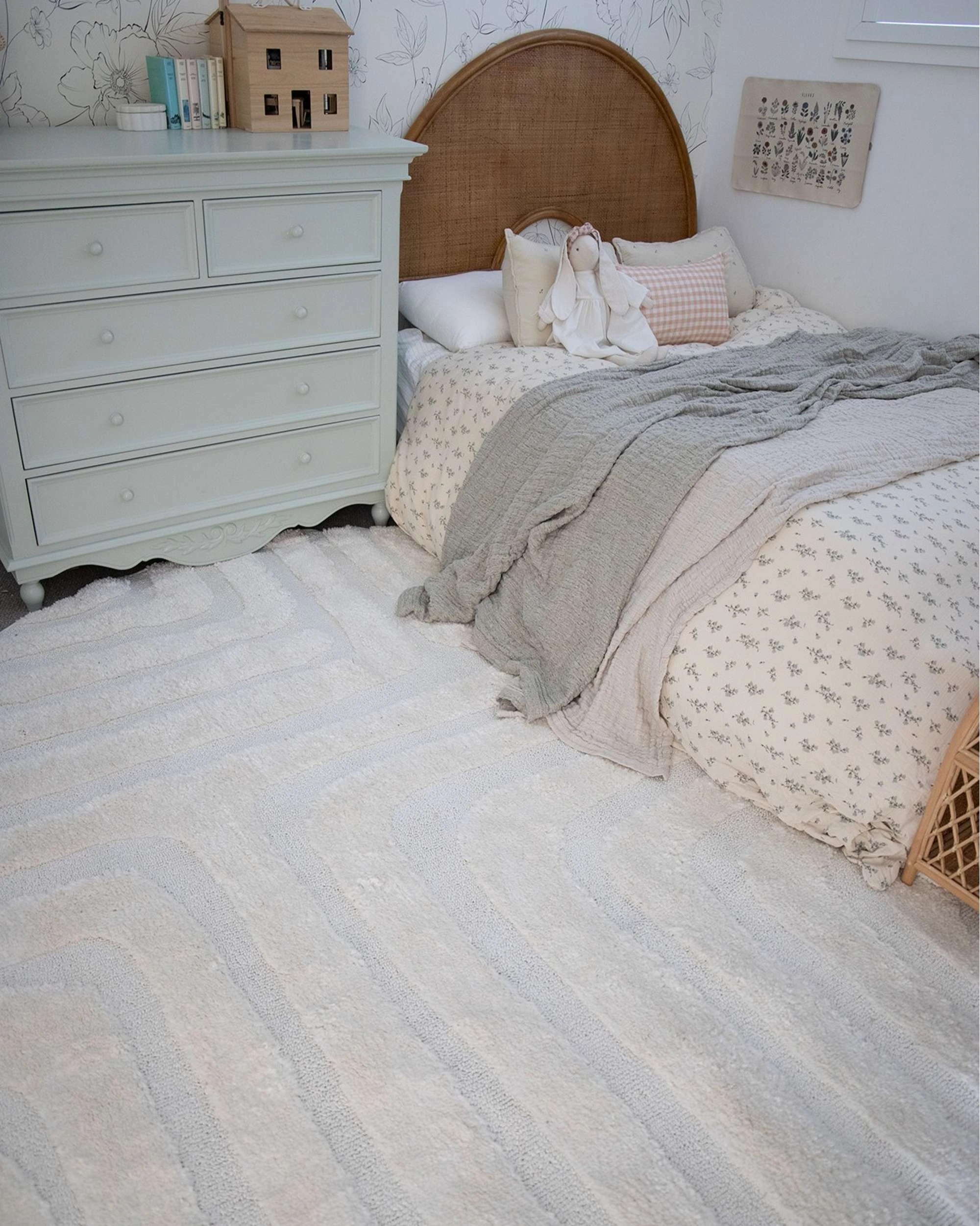 3 Loopsie Noto Striped Round Rug-200cm x 200cm - White, 3 of 8