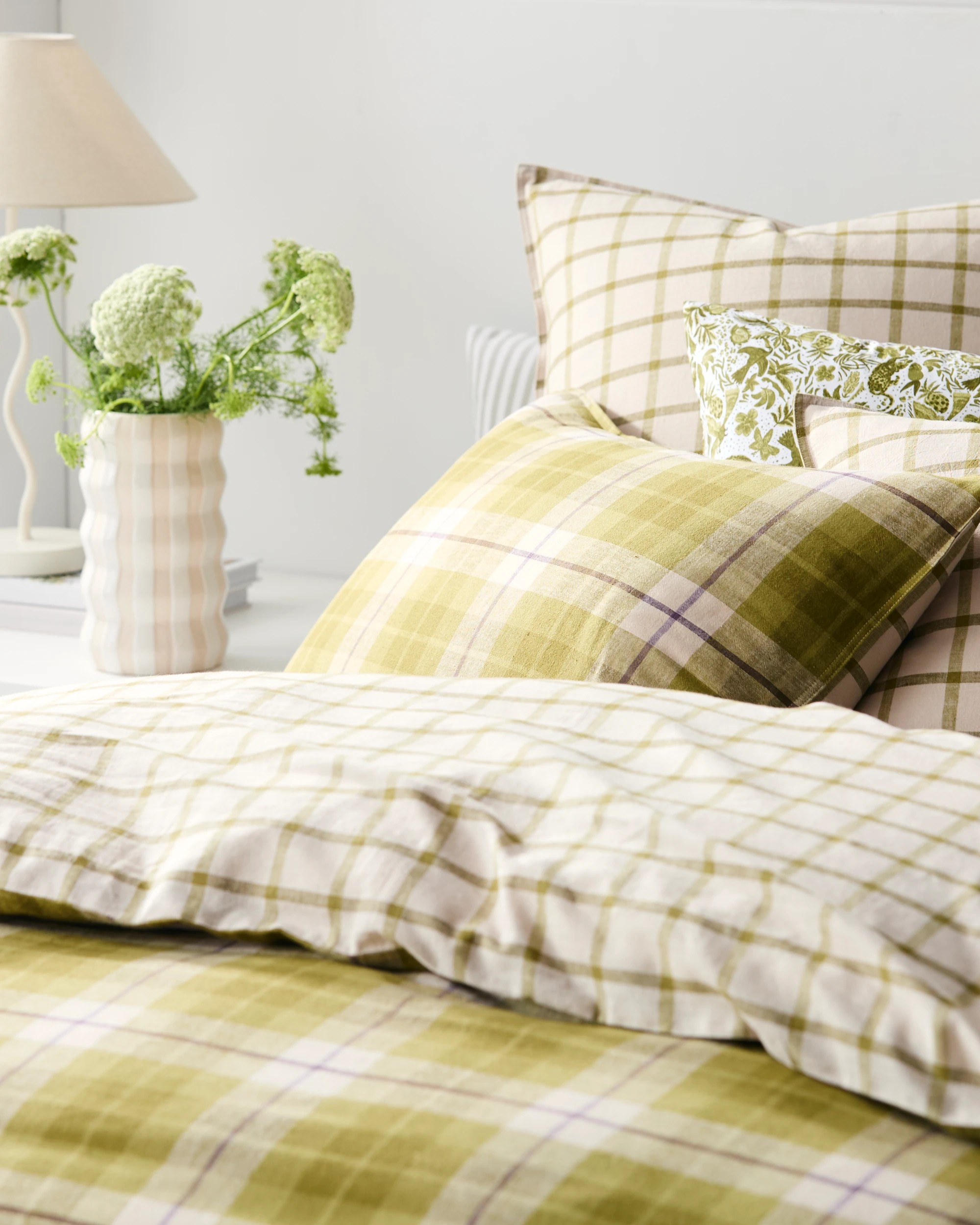 6 Target Aster Check Linen/Coton Quilt Cover Set - King Bed - Green, 6 of 10