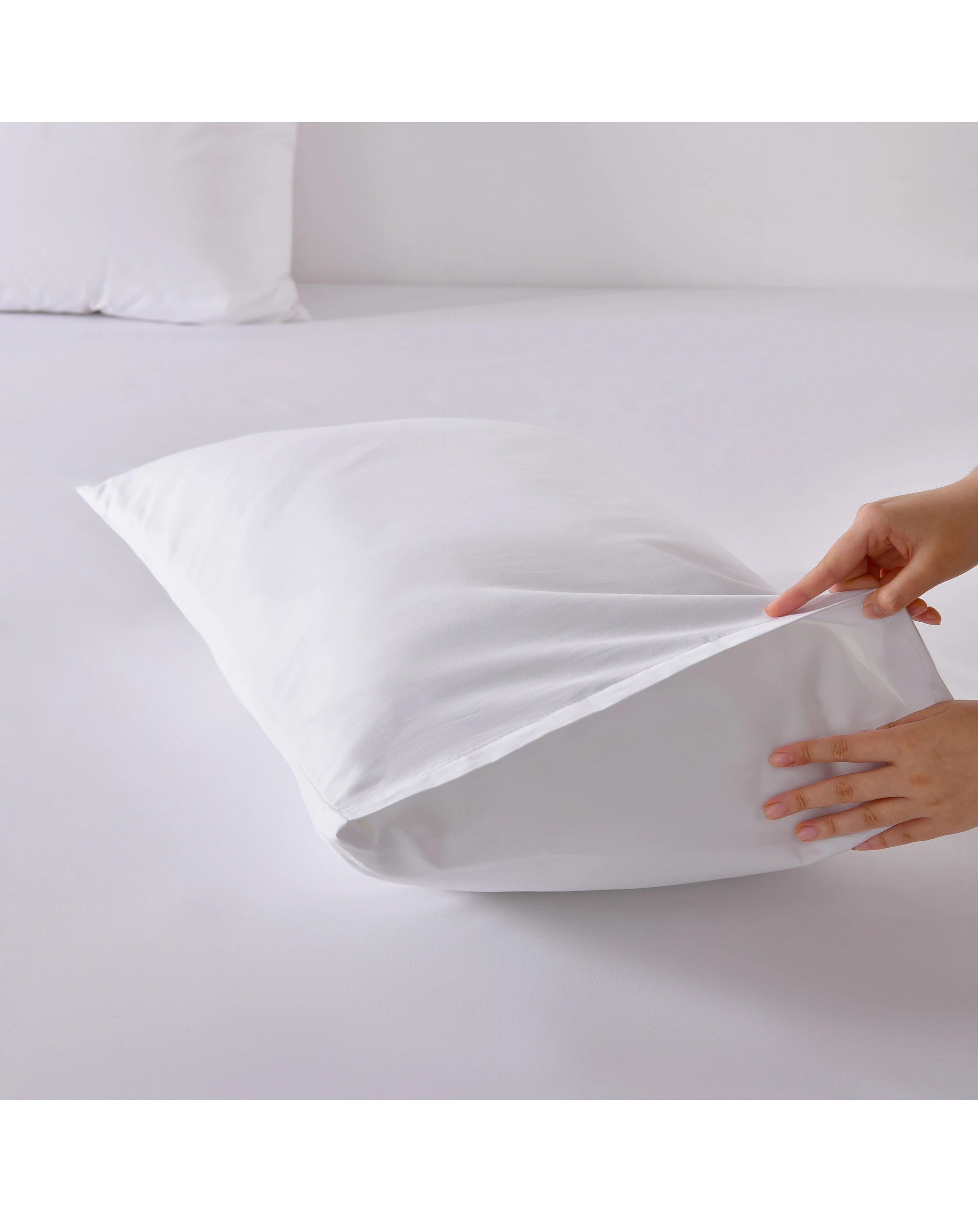 4 Dreamaker 1500TC Cotton Rich Sateen Quilt Cover Set - Single Bed - White, 4 of 7