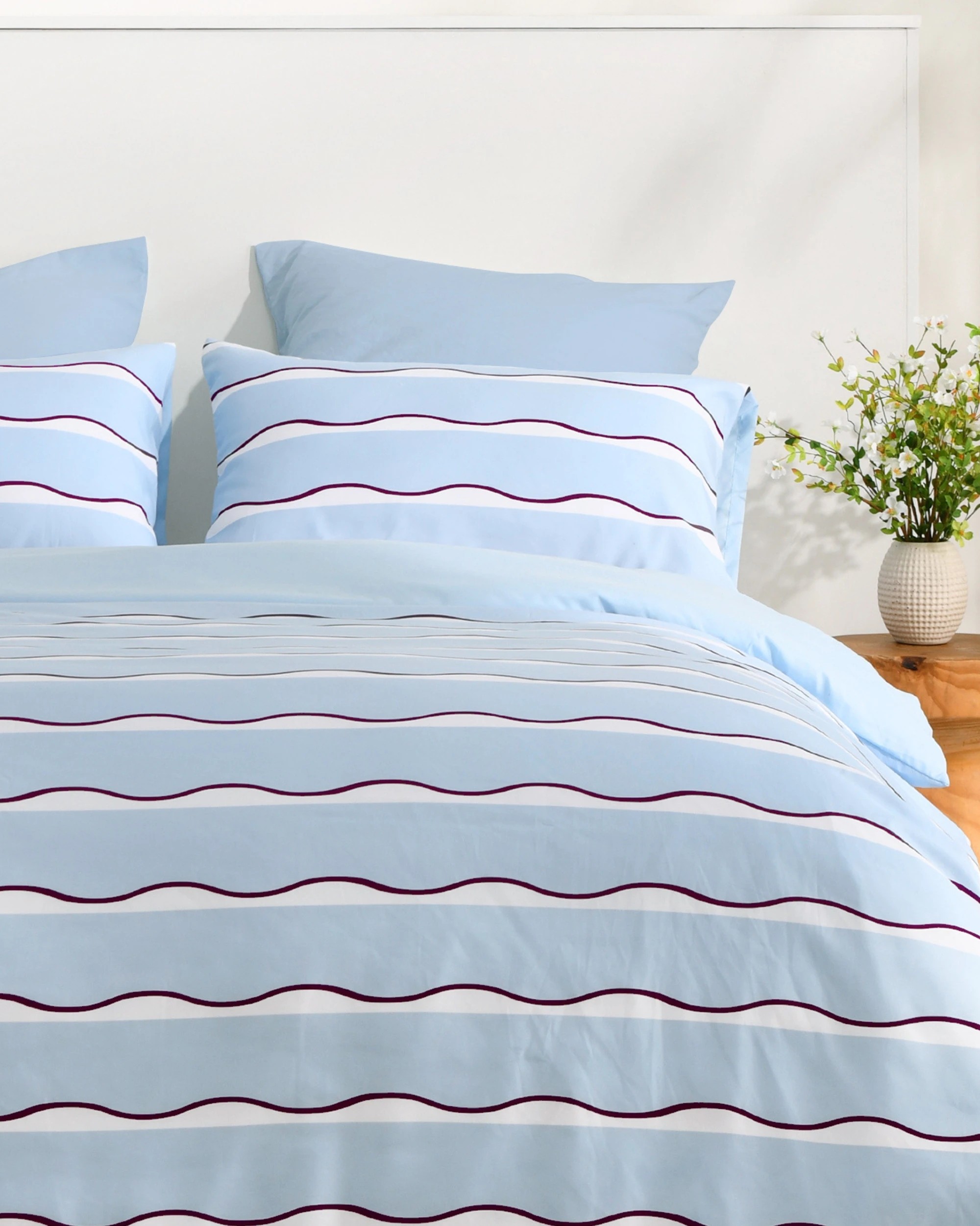 2 Dreamaker Noa Quilt Cover Set - Single Bed - Sky/Cherry, 2 of 5