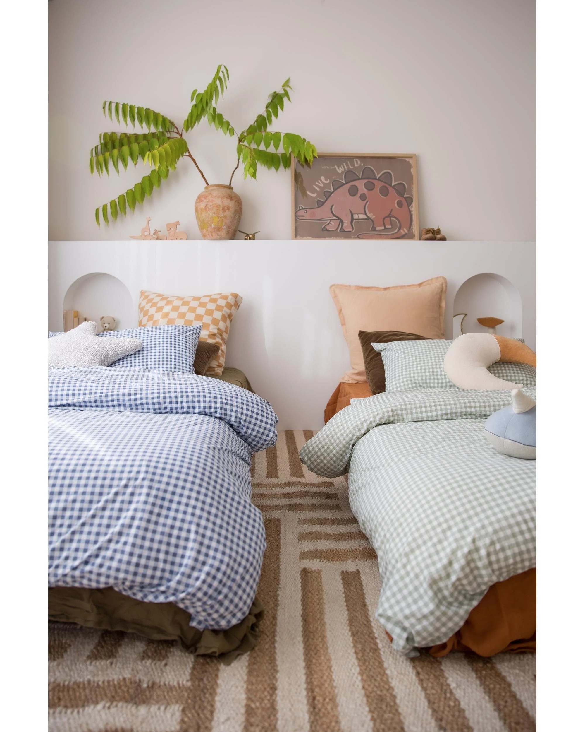 4 The Gang Gingham Waterproof Doona Cover - Queen Bed - Green, 4 of 5