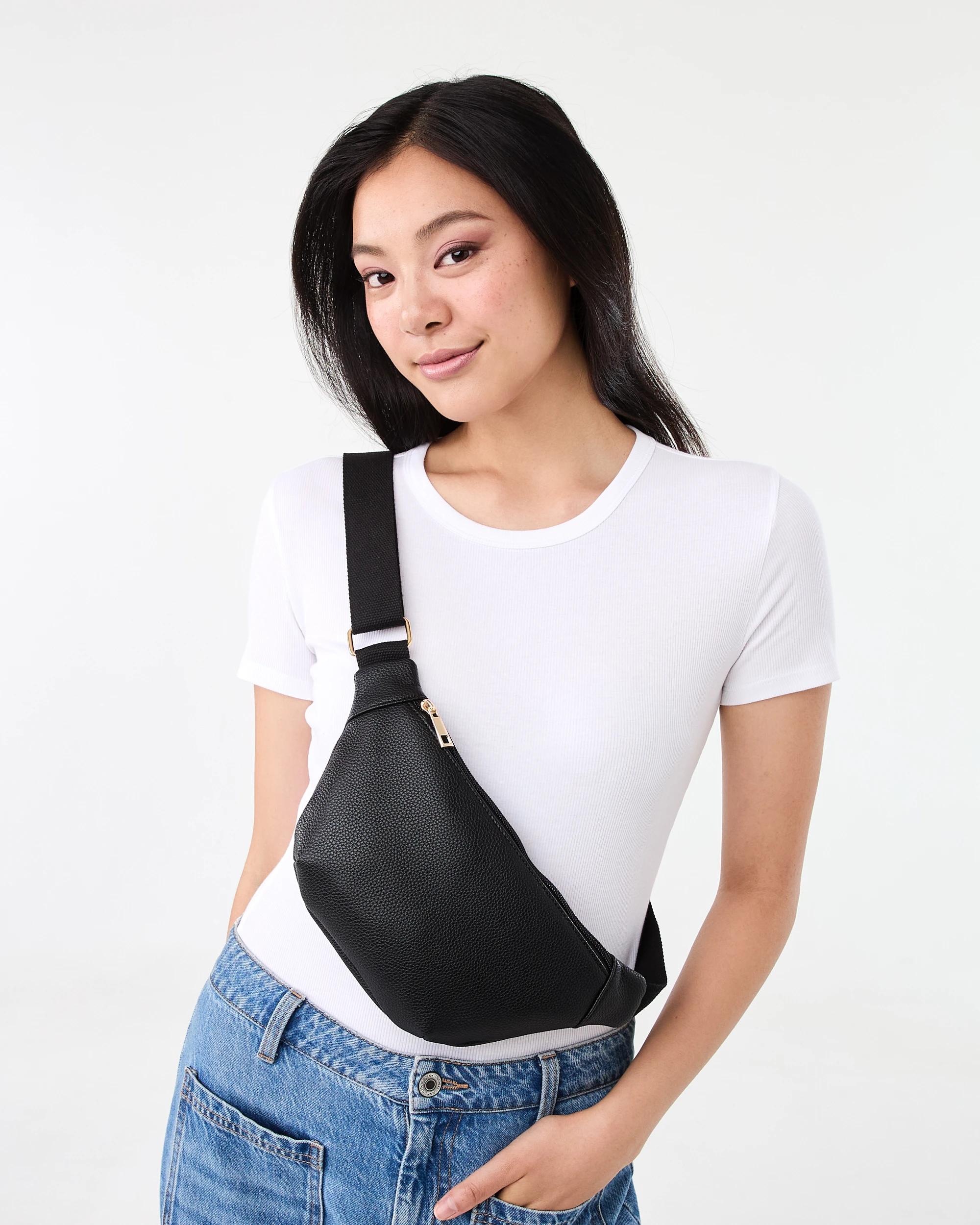 5 Belt Bag Black, 5 of 6