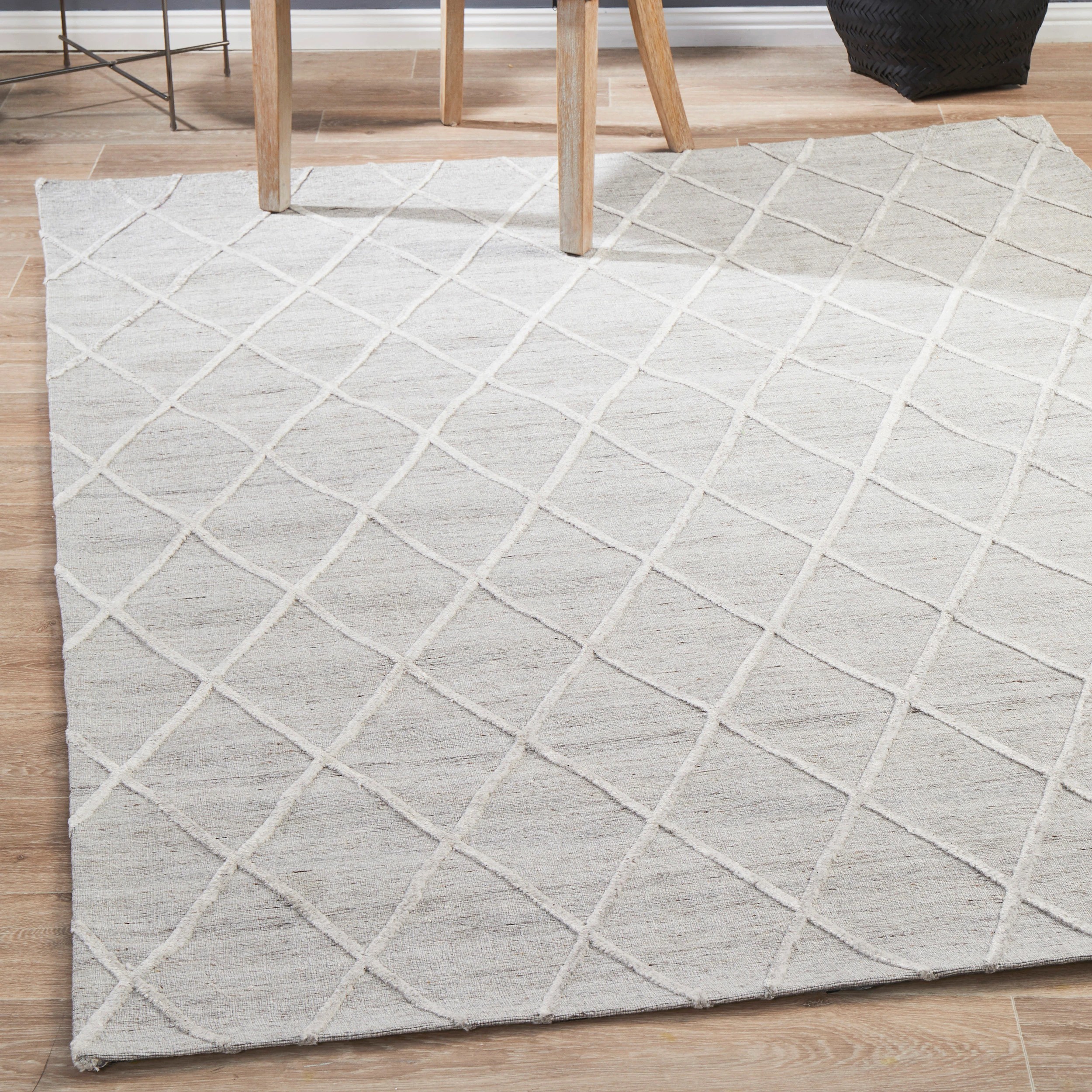 1 Common Ground Rugs Tableau 5051 320x230cm - Extra Large Hand Loomed Rug - Silver, 1 of 6