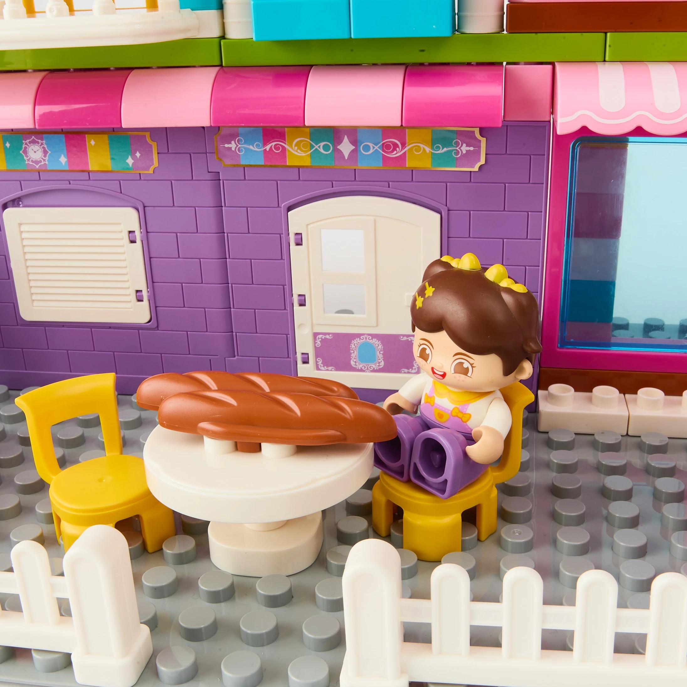 4 205 Piece Junior Blocks: Street Cafe, 4 of 6