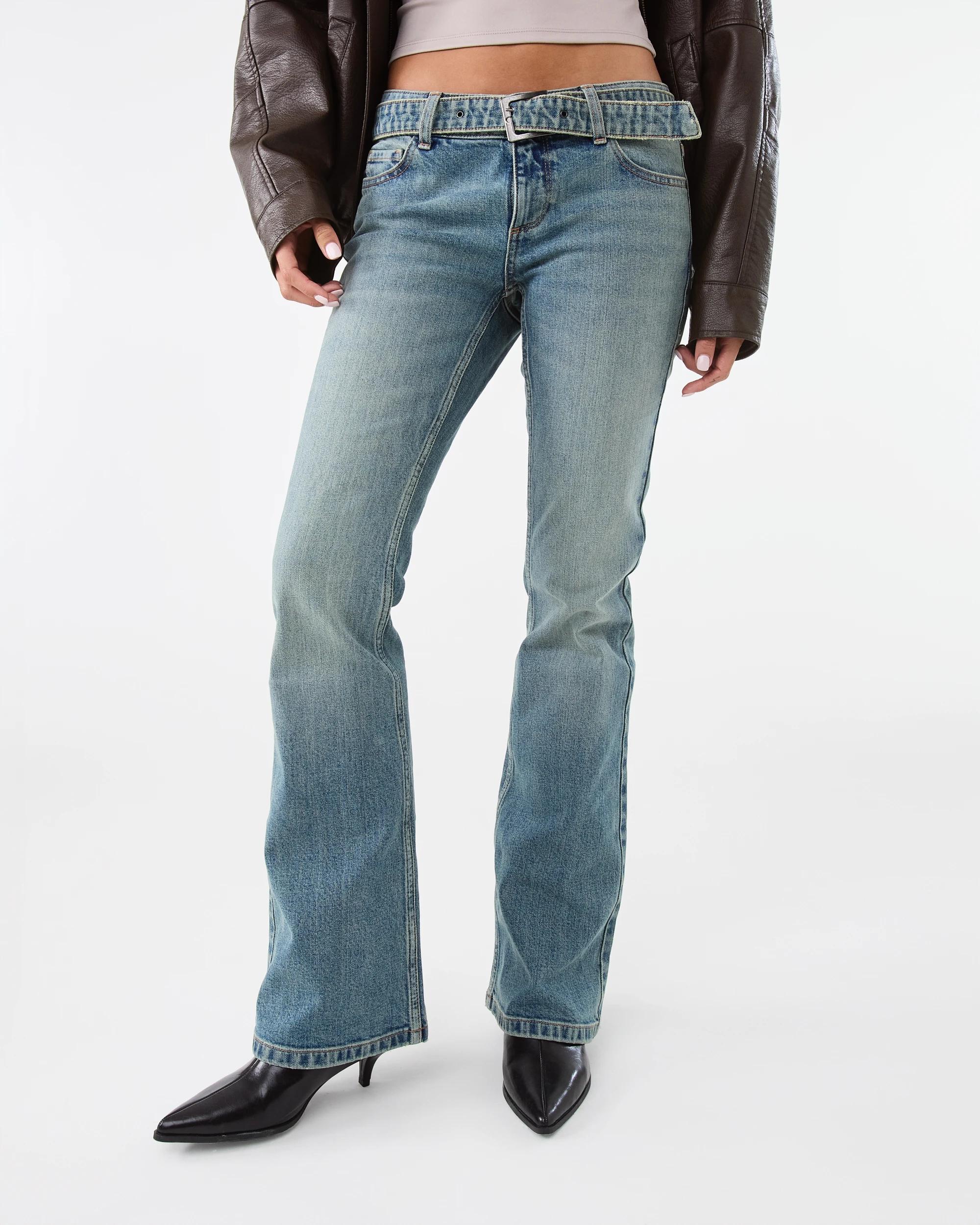 1 Belted Puddle Flare Jeans Mid Tint, 1 of 7
