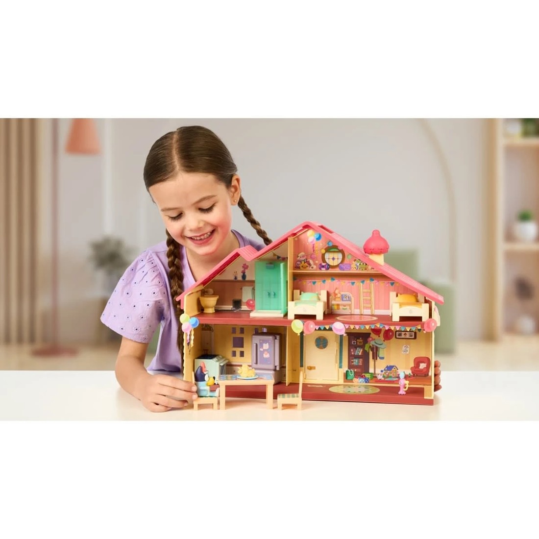 8 28cm Bluey's Birthday Celebration Home Playset, 8 of 9